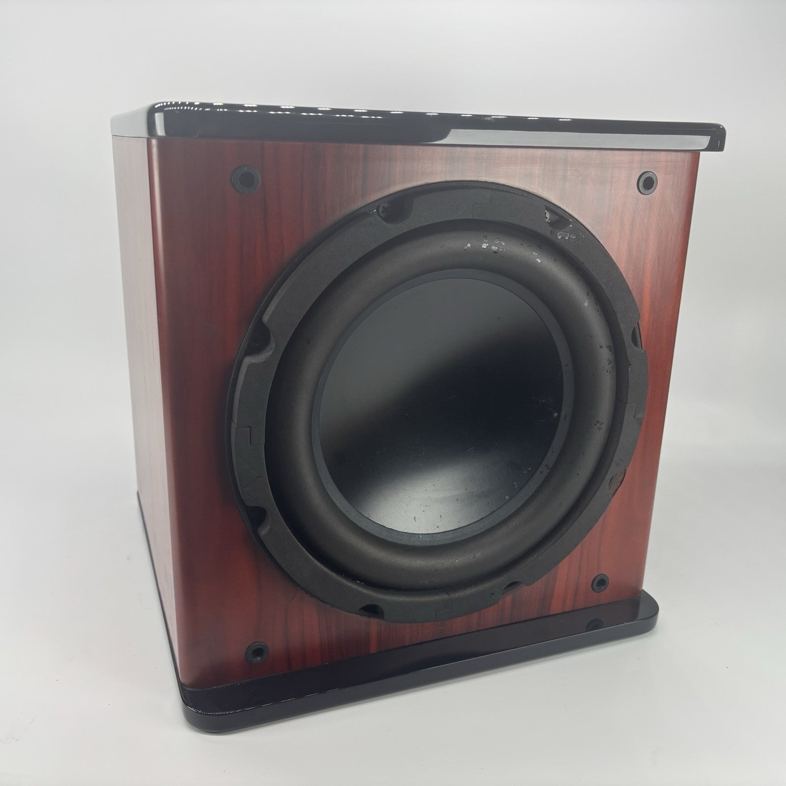 AV123 10" Powered Subwoofer Hi-Fi 10" Woofer 120v/240v Used Works Great