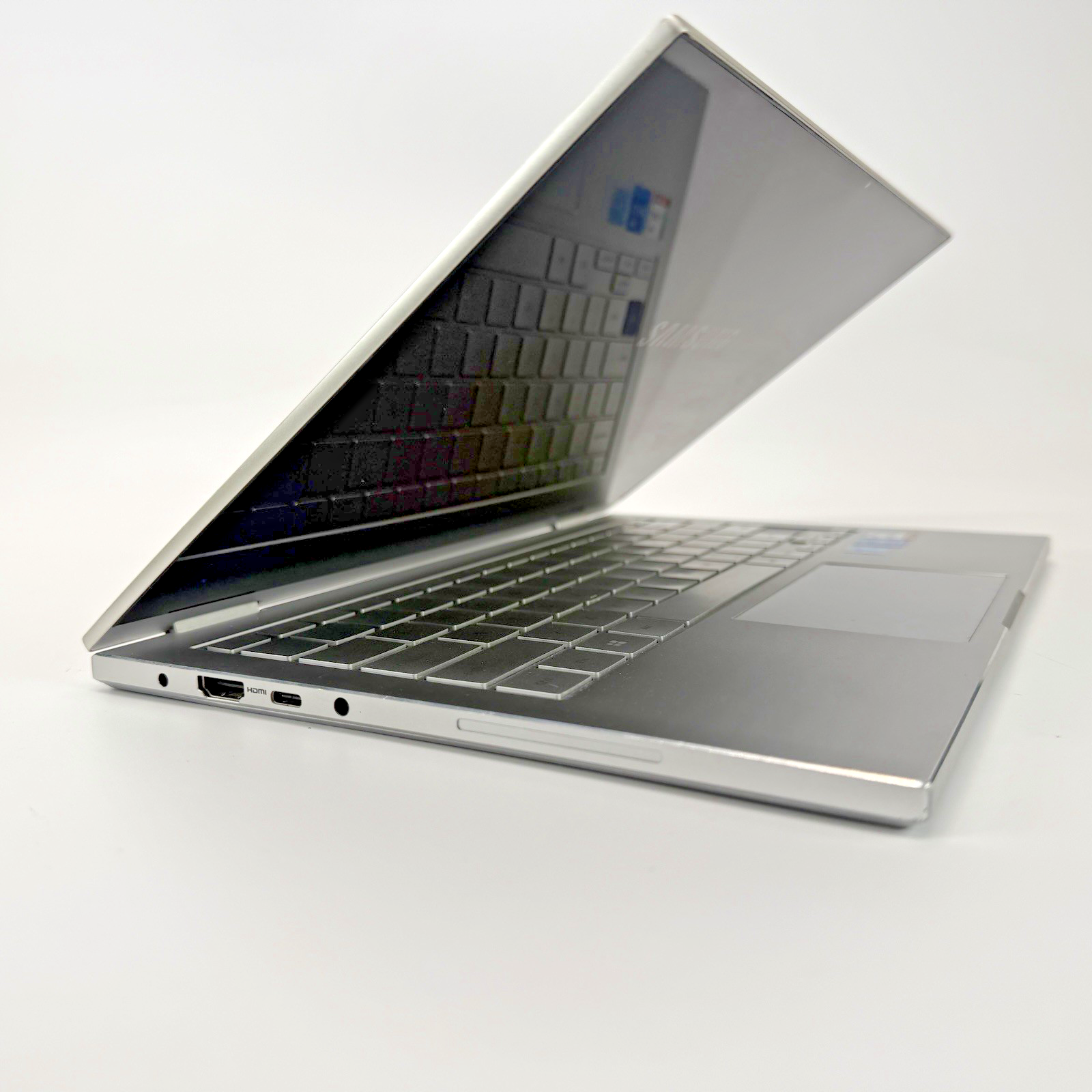 Samsung 730QDA Intel i5-1135G7 2.40 GHz 8 GB RAM 256 GB SSD (NVMe) Win 11 Pro