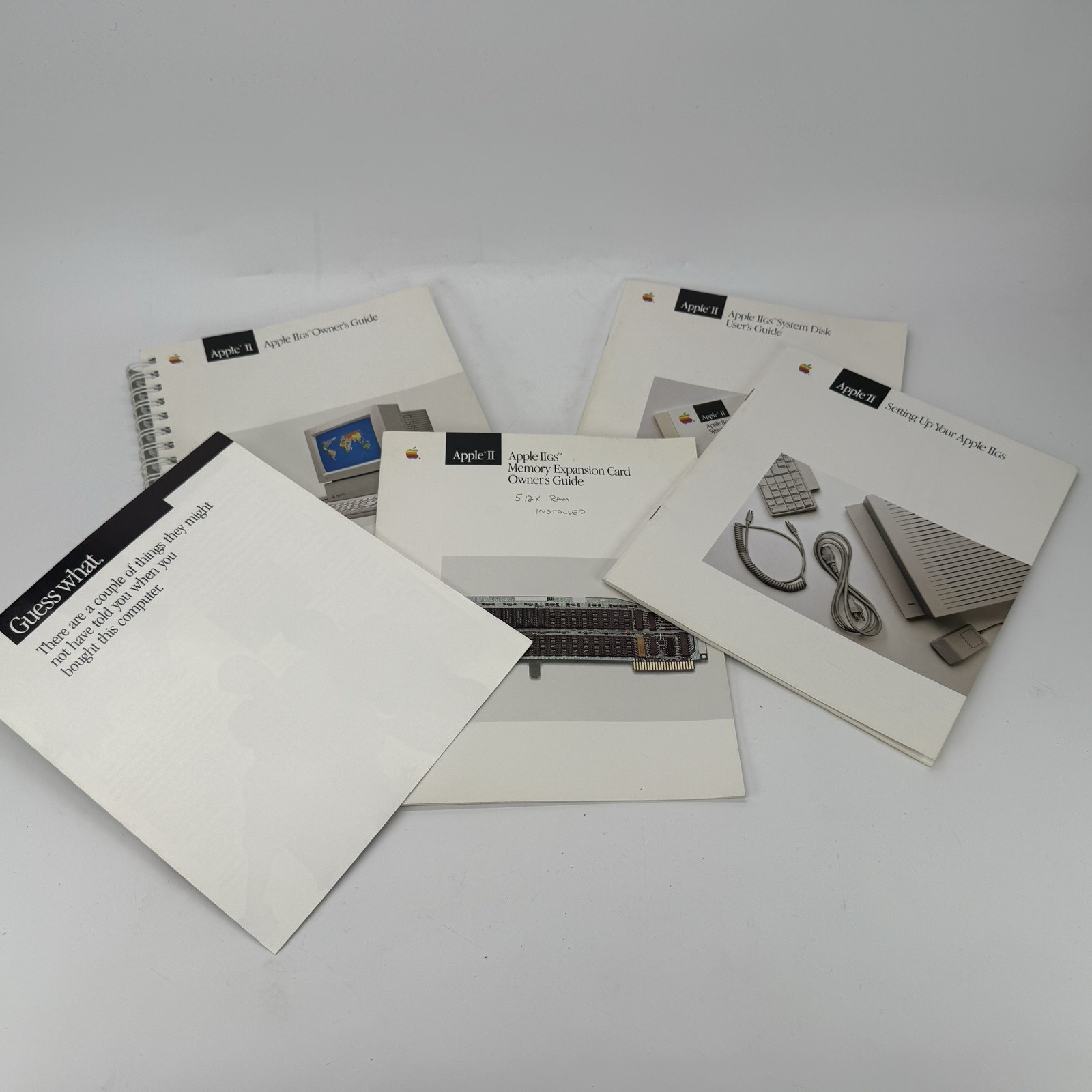 Apple llgs Woz Edition With keyboard, mouse and cords.  Origional box, Guides