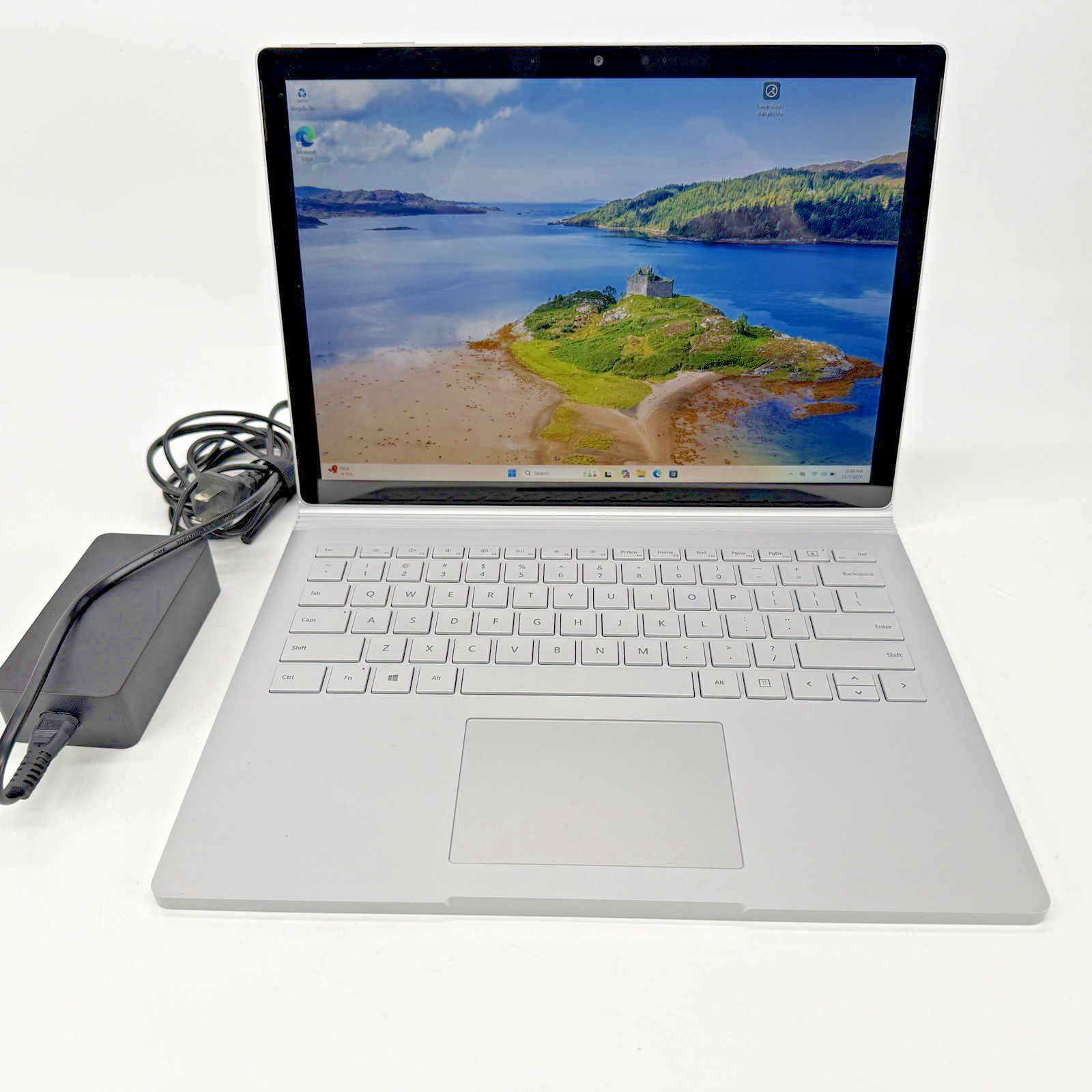 Microsoft SurfaceBook 3 1900 Intel i7-1065G7 1.30 GHz 8 GB RAM 256 GB SSD Win 11