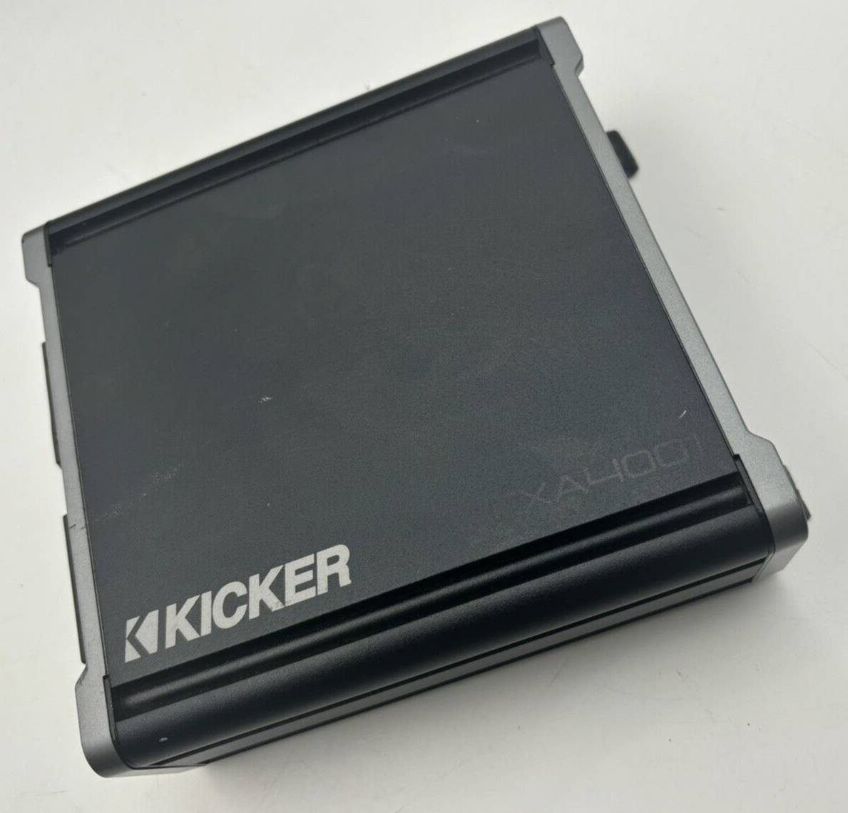 Kicker 43C104 10" Subwoofers (2), Kicker CXA400.1 Amp, Works GREAT
