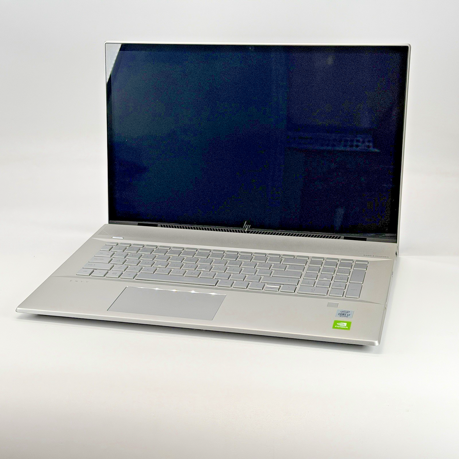 HP ENVY 17m-CE1013DX Intel i7-10510u 1.80 GHz 12 GB RAM 512 GB SSD (NVMe) Win 11