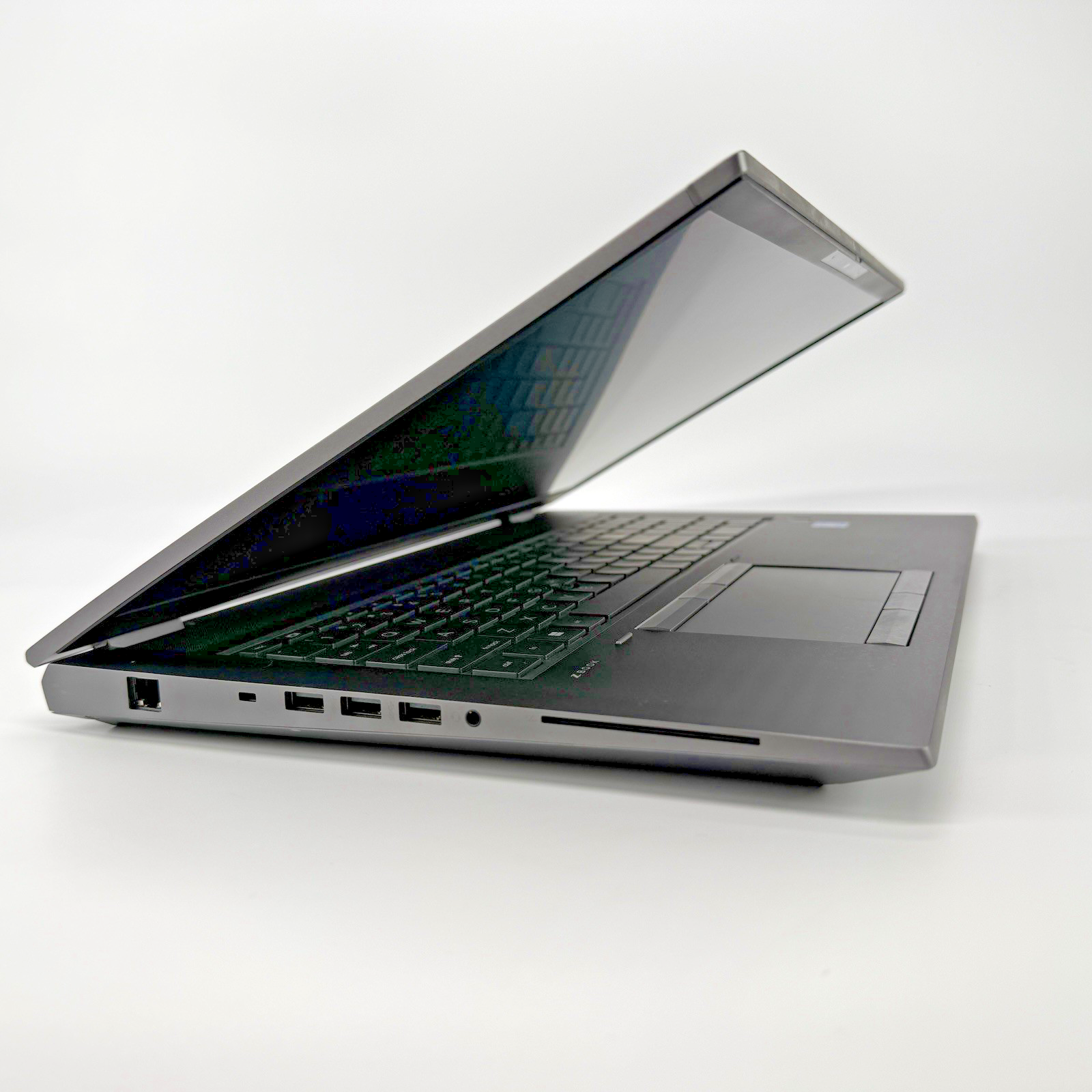 HP ZBook Fury G8 Intel i7-11850H 2.50 GHz 32 GB RAM 512 GB SSD (NVME) Win 11 Pro