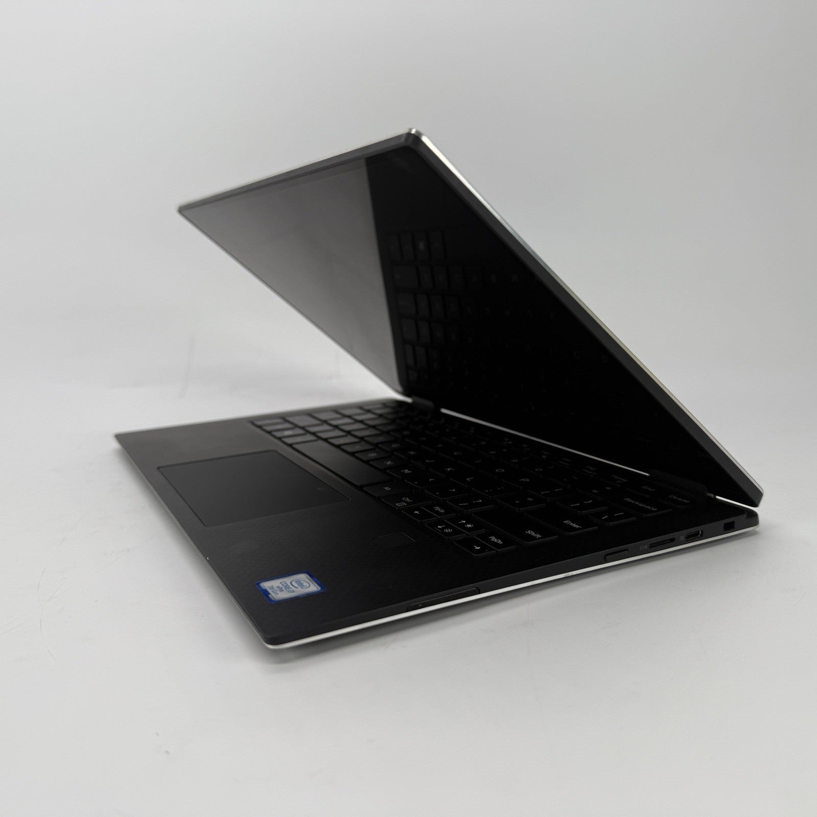 Dell XPS 13 9365 Intel i7-7th Gen 1.30 GHz 8 GB RAM 256 GB SSD (NVME) Win 11