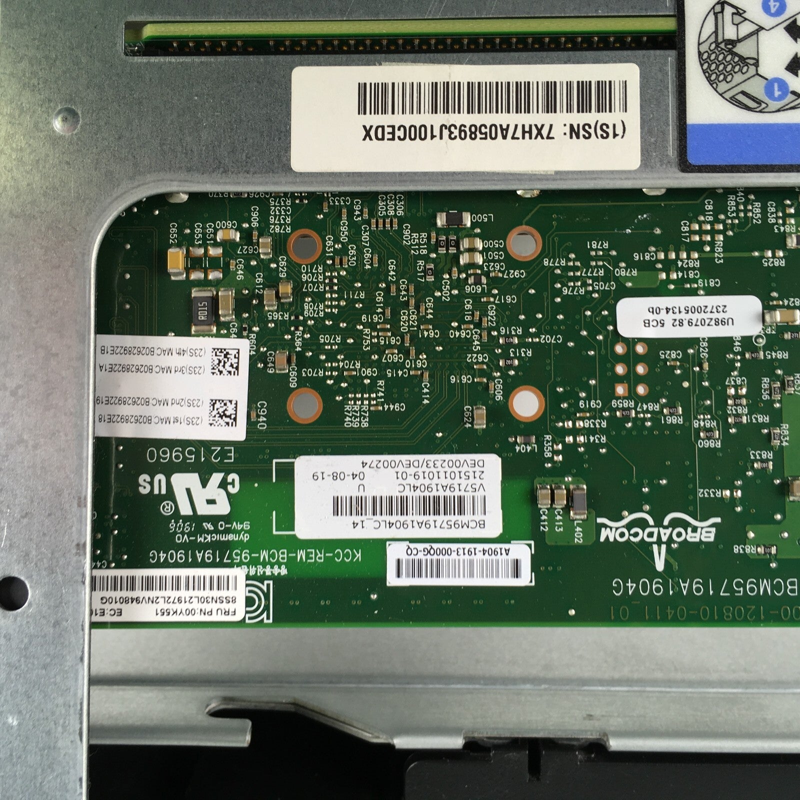 Lenovo ThinkSystem SR630 x2 Intel Silver 4214 2.2GHz 256GB SSD x2 128GB SSD