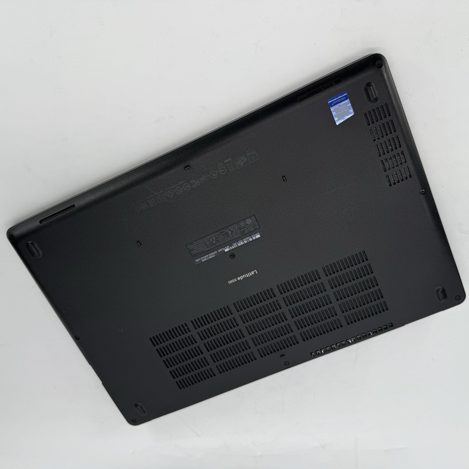 Dell Latitude 5590 Intel i5-7300u 2.6 GHz 8 GB RAM 256 GB SSD (NVME) Win 11 Pro