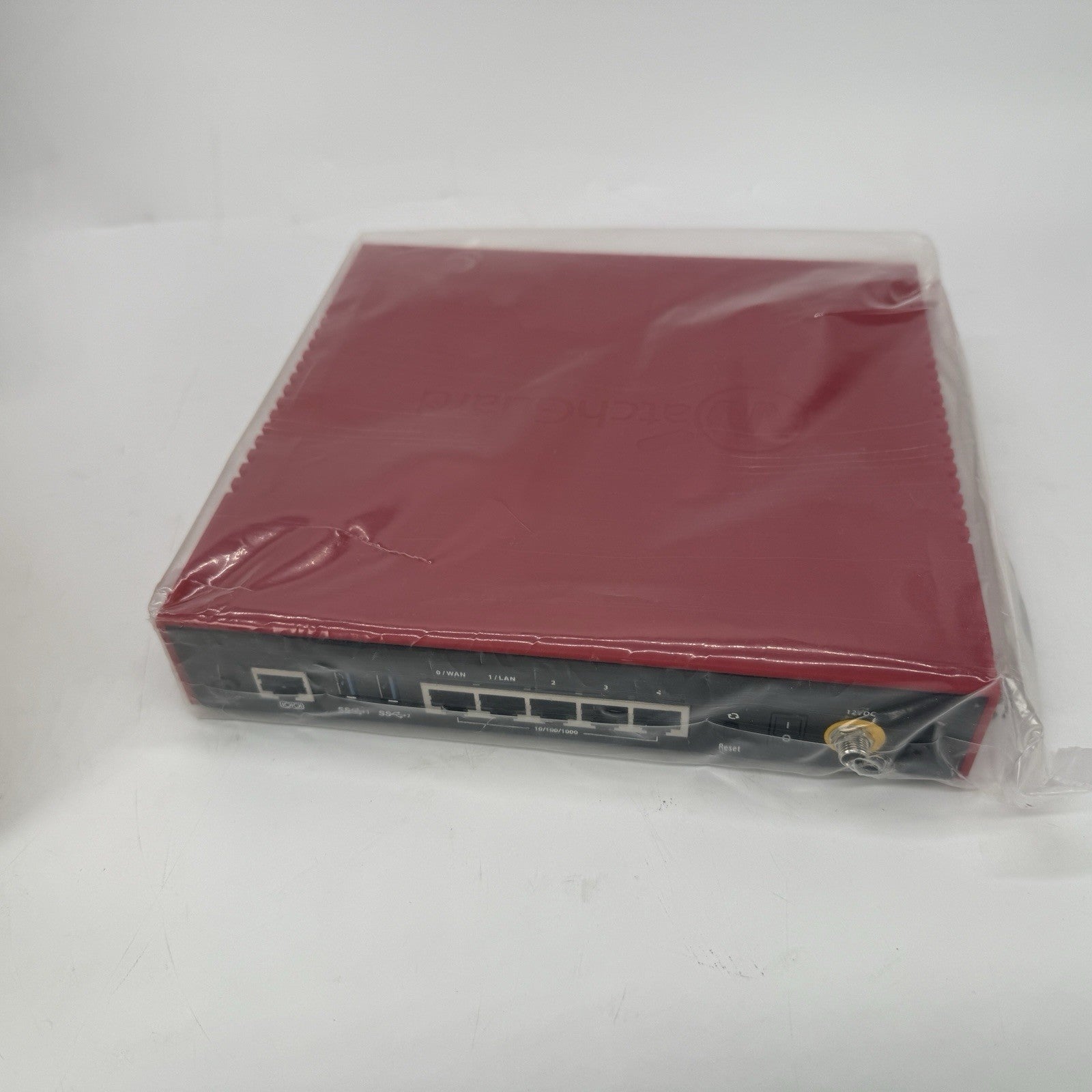 WatchGuard Trade Up to Firebox T20 3YR Basic Security (WGT20413-WW) - Open Box