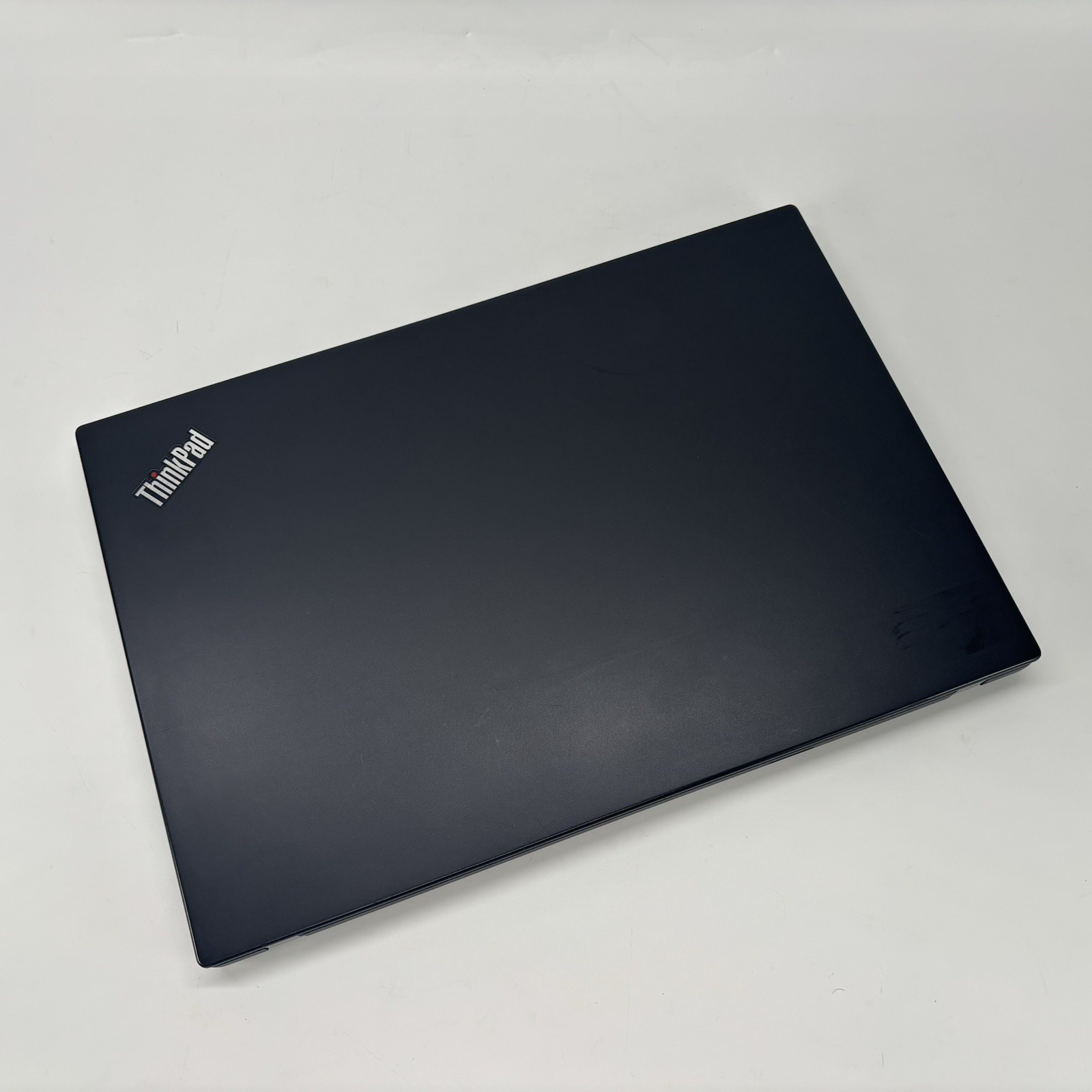 Lenovo ThinkPad T495s AMD Ryzen 7 Pro 2.30 GHz 8 GB RAM 256 GB SSD (LOCKED BIOS)