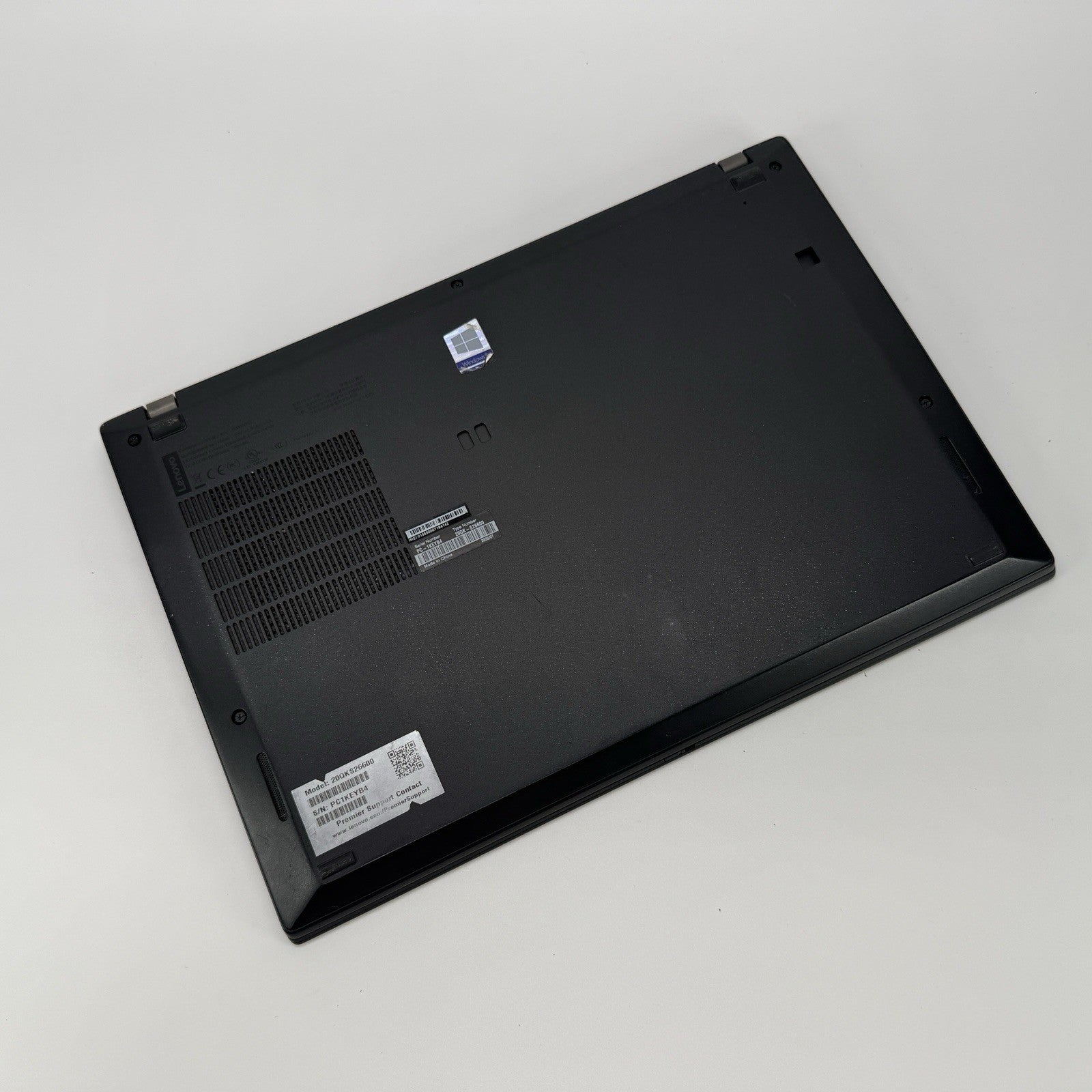 Lenovo ThinkPad T495s AMD Tyzen 7 Pro 2.30 GHz 8 GB RAM 256 GBSSD (NVMe) Win 11