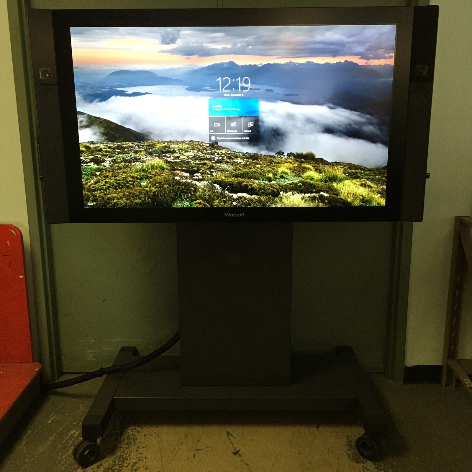 Microsoft Surface Hub 55"