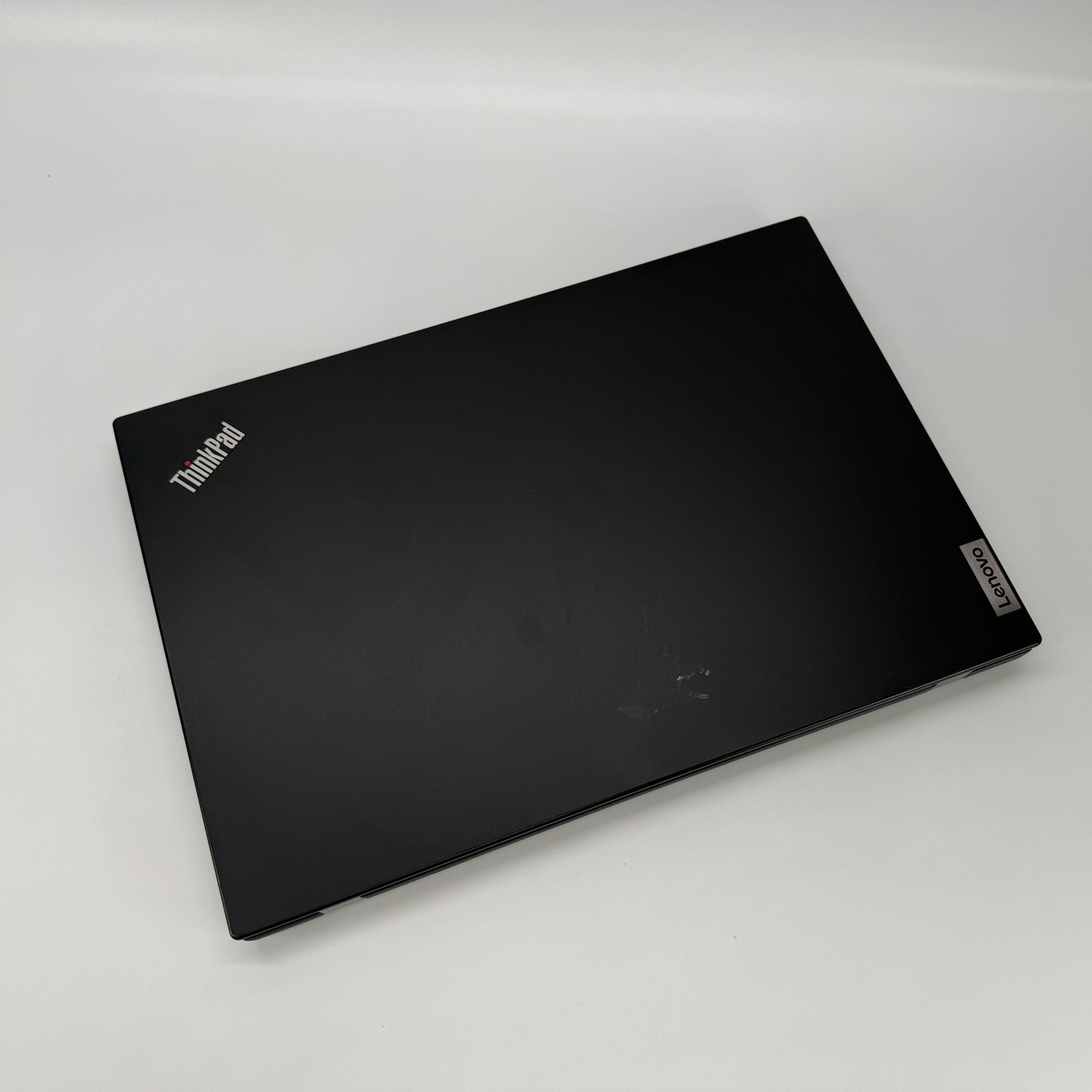 Lenovo ThinkPad T15p Gen 2 Intel i5-11400H 2.70 GHz 16 GB RAM 256 GB SSD (X2)