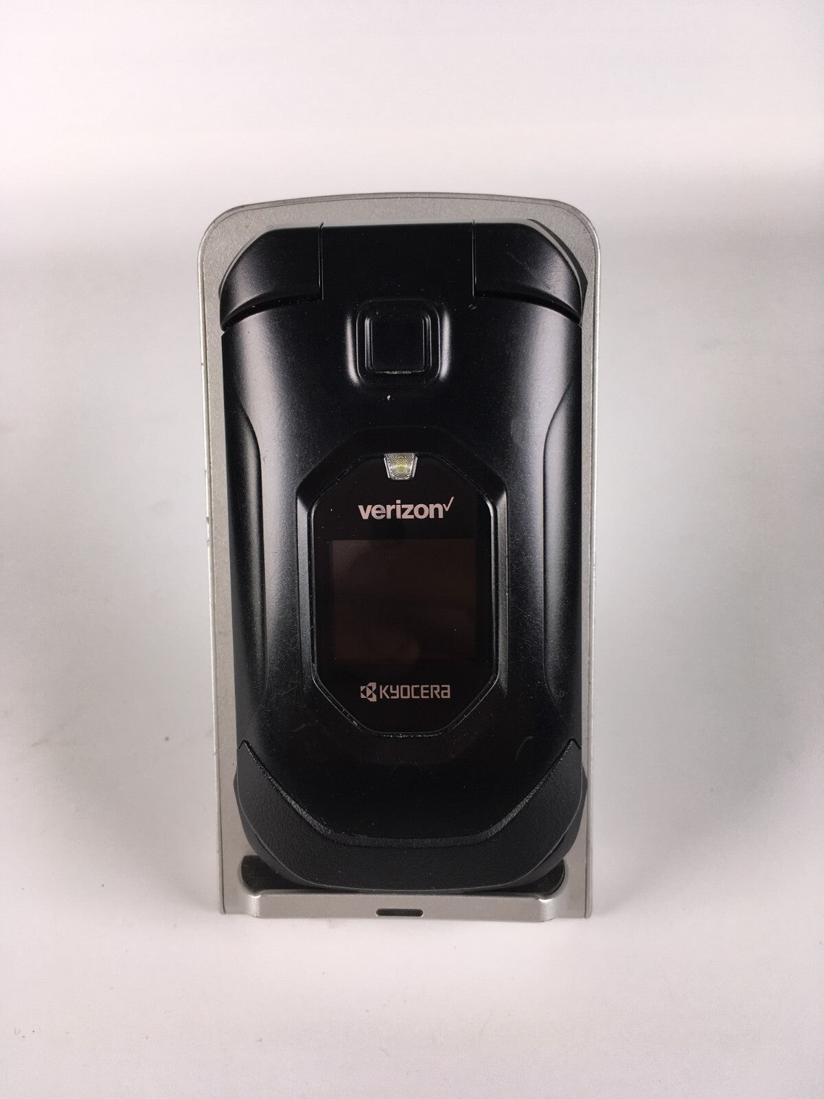 Verizon Kyocera E4810 16GB flip phone (no camera)