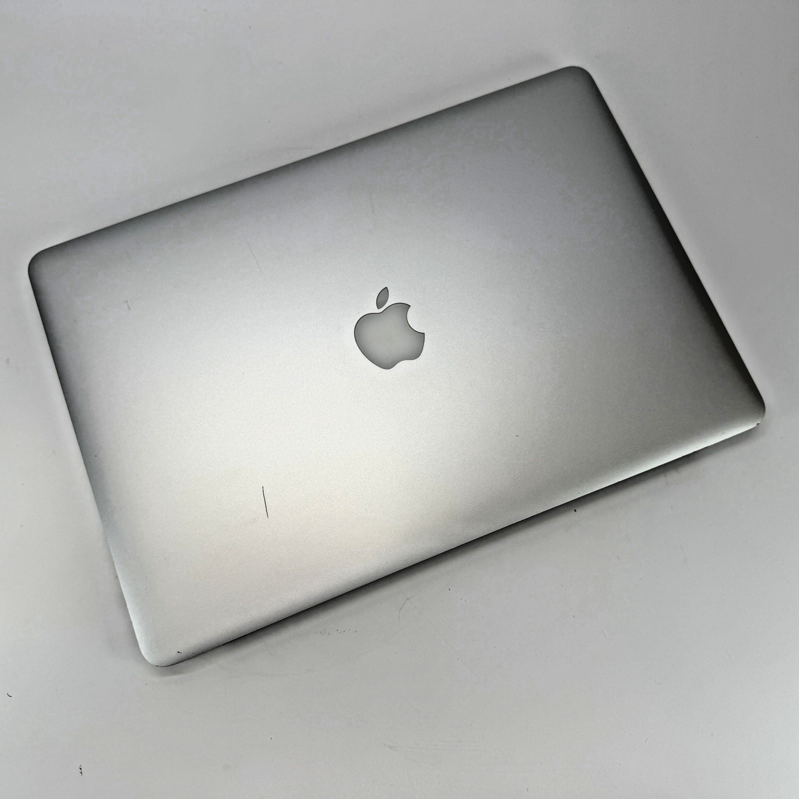 Apple MacBook Pro A1398 (2015) i7-4700HQ 2.20 GHz 16 GB RAM 256 GB SSD Monterey