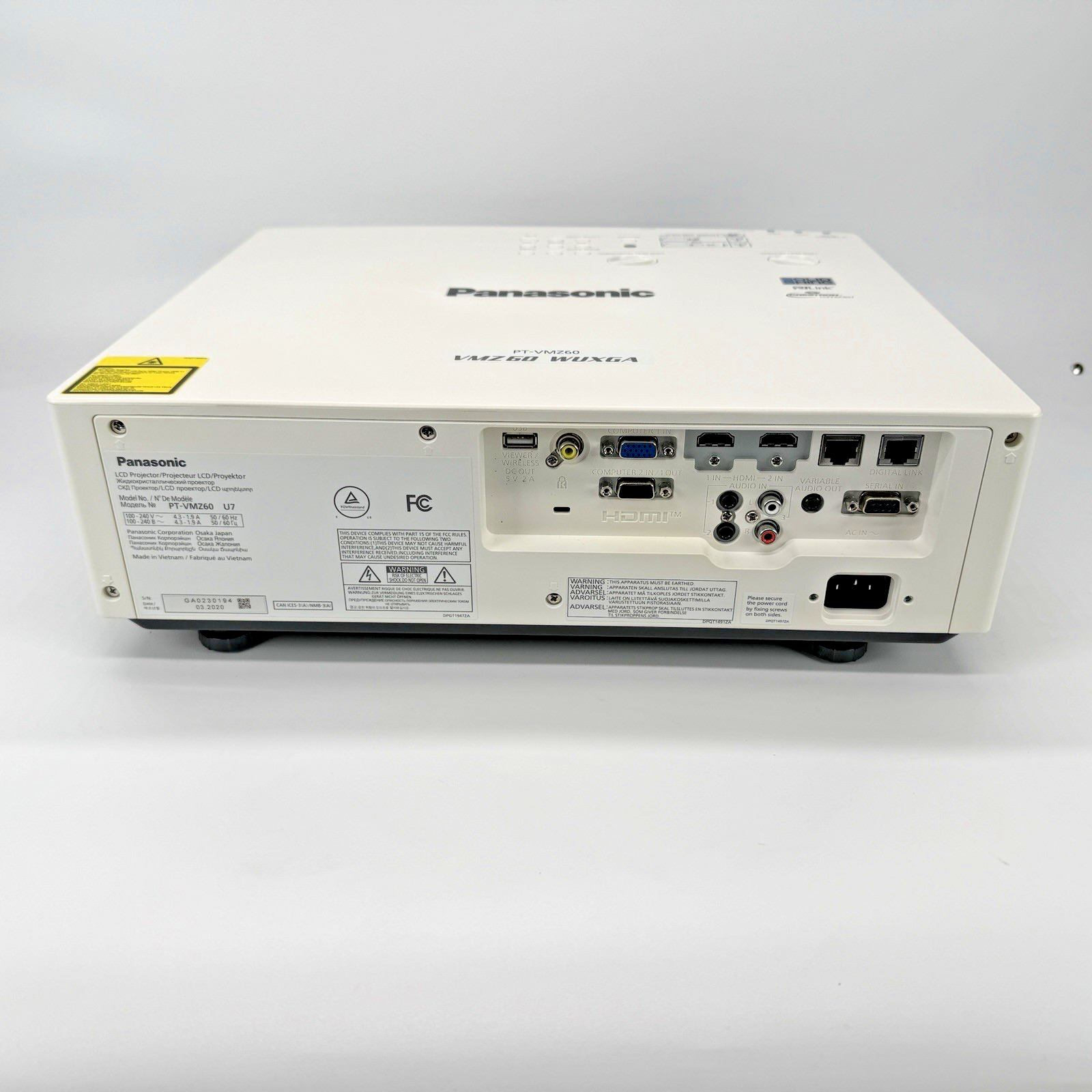 Panasonic PT-VMZ60 Laser Projector NO REMOTE, power cord and HDMI included.