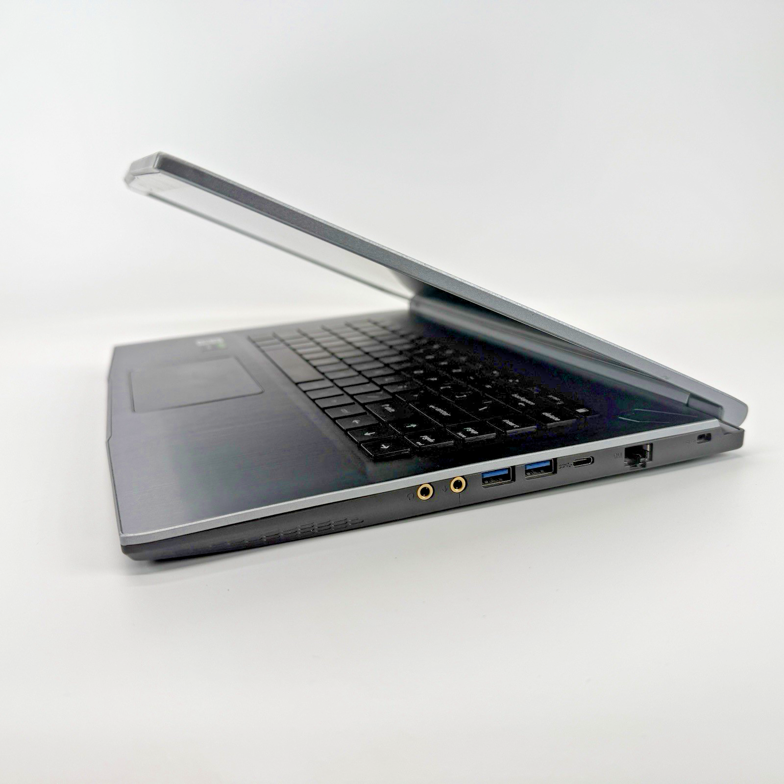 MSI WF65 10th Intel i7-10750H 2.60 GHz 16 GB RAM 512 GD SSD (NVMe) Win 11 Pro