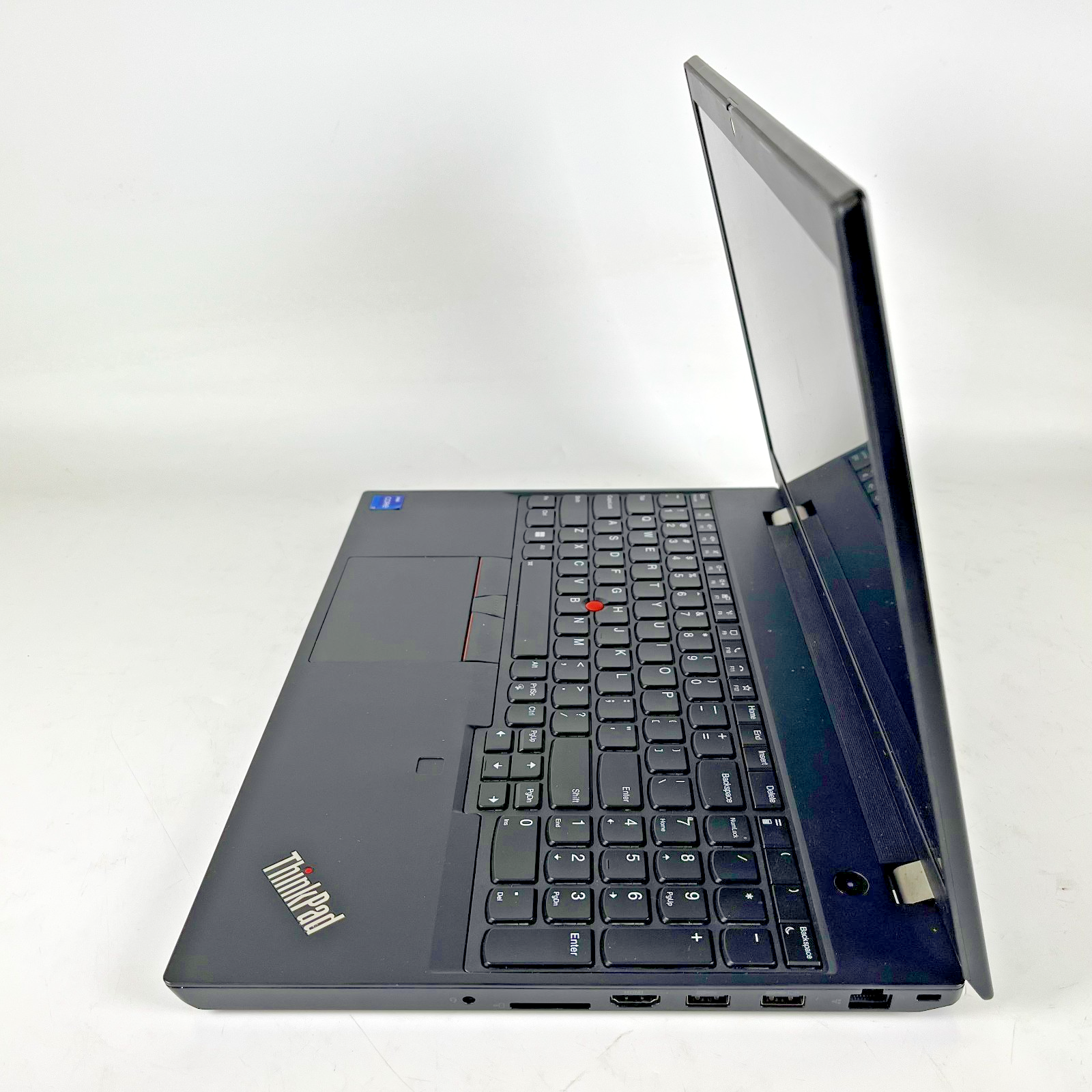 lenovo ThinkPad p15 gen3 **no ssd - no ram**
