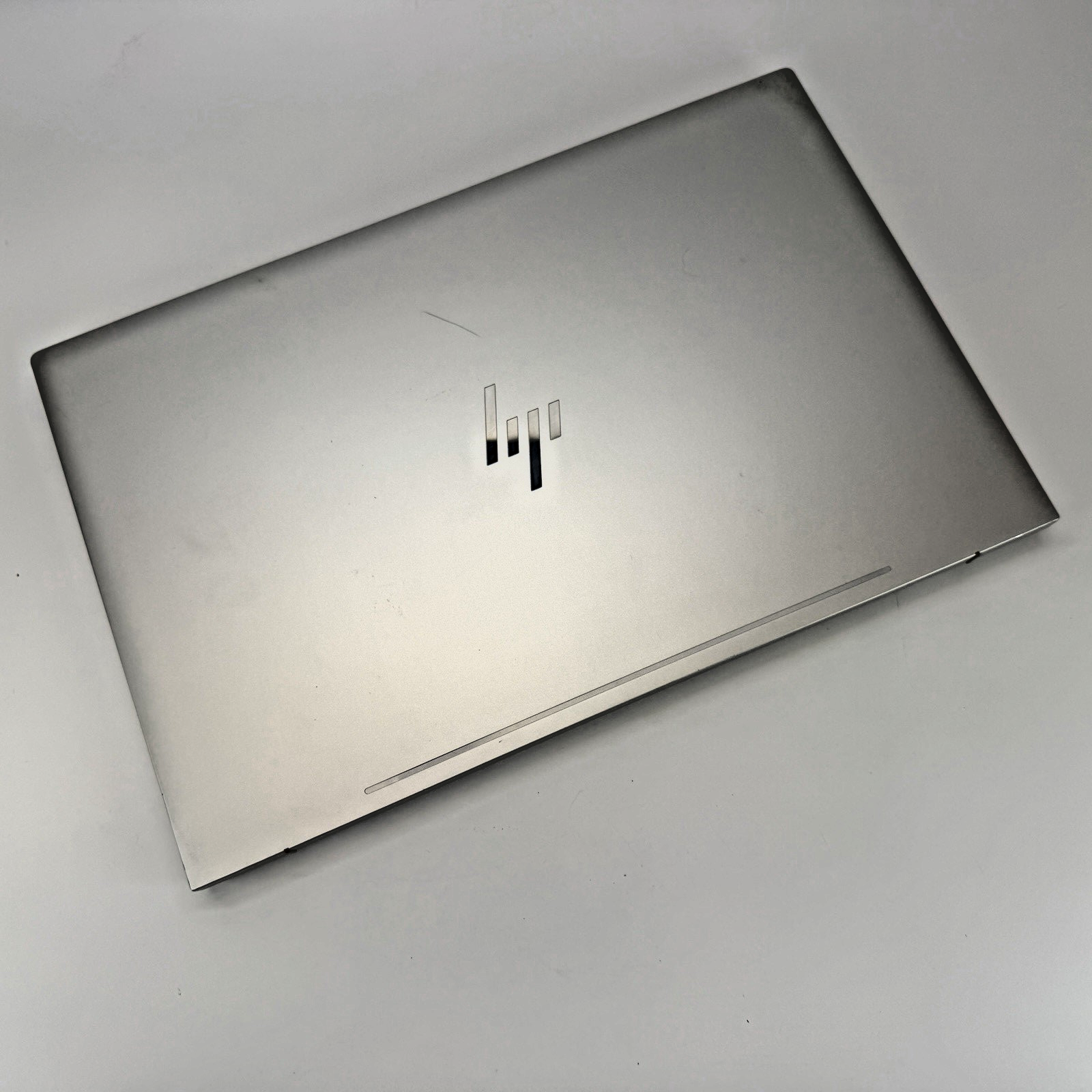 HP ENVY 17m-CE1013DX Intel i7-10510u 1.80 GHz 12 GB RAM 512 GB SSD (NVMe) Win 11