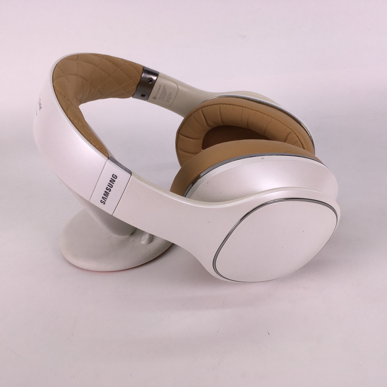 Samsung Level Over Wireless Over Ear Headphones - EO-AG900
