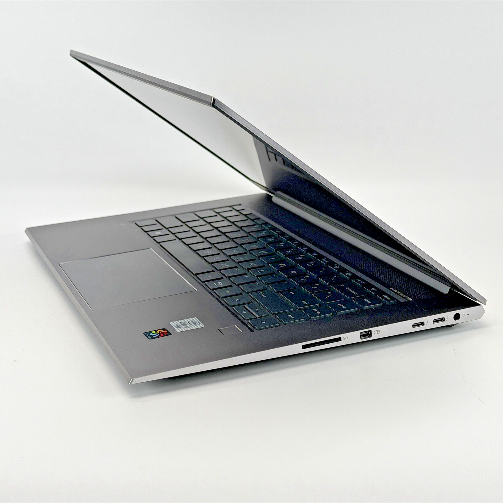 HP ZBook Create G7 i7-10850H @ 2.7GHz RTX 2070 Max-Q (8 GB) 256 GB NVMe 32GB RAM