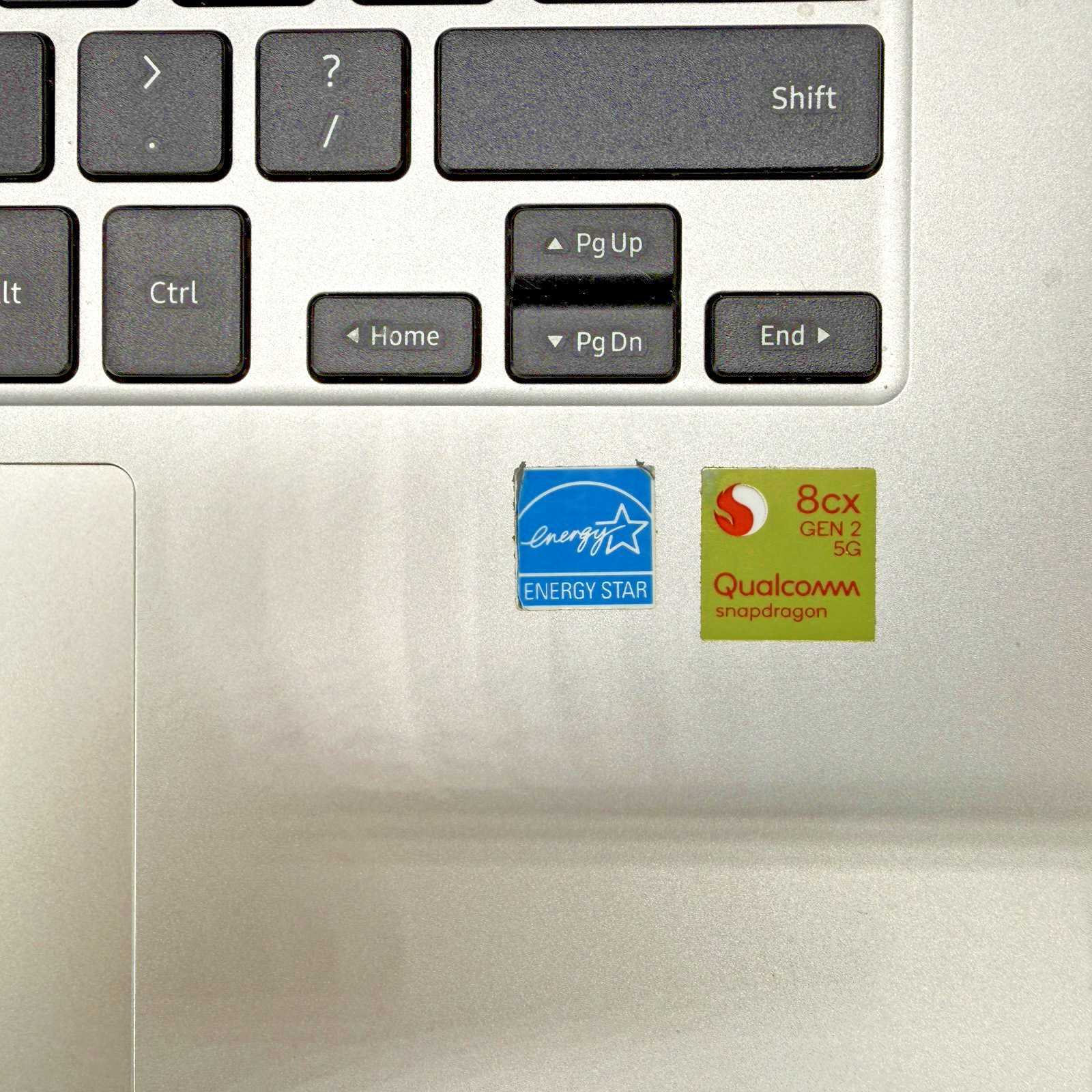 Samsung Galaxy Book GO 5g Snapdragon 8cx Gen 2 8 GB RAM 256 GB SSD Win 11 Pro