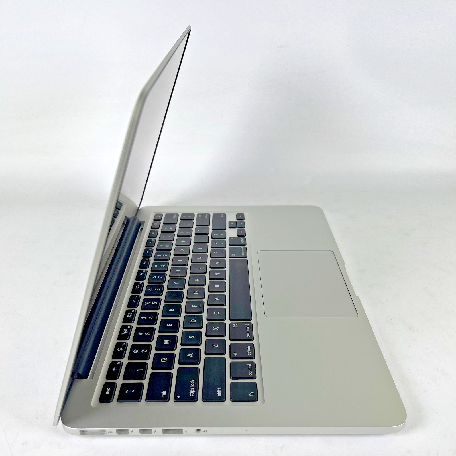Apple MacBook Pro A1502 2015 Intel i5 5287u 2.9GHz 8GB Ram 128GB SSD Monterey