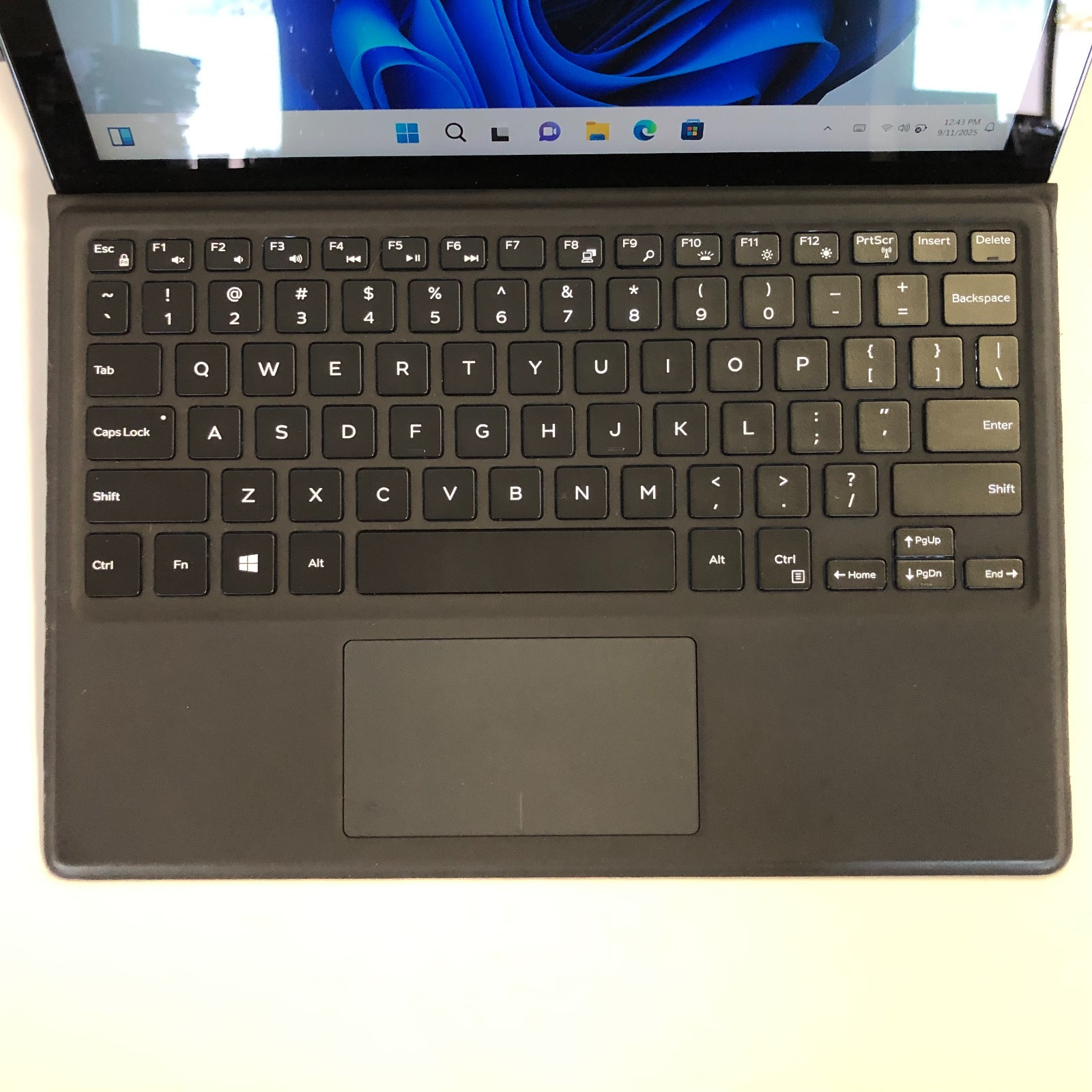 Dell Latitude 5285 Intel i7-7600u-2.8GHz 16GB Ram 256GB SSD Windows 11