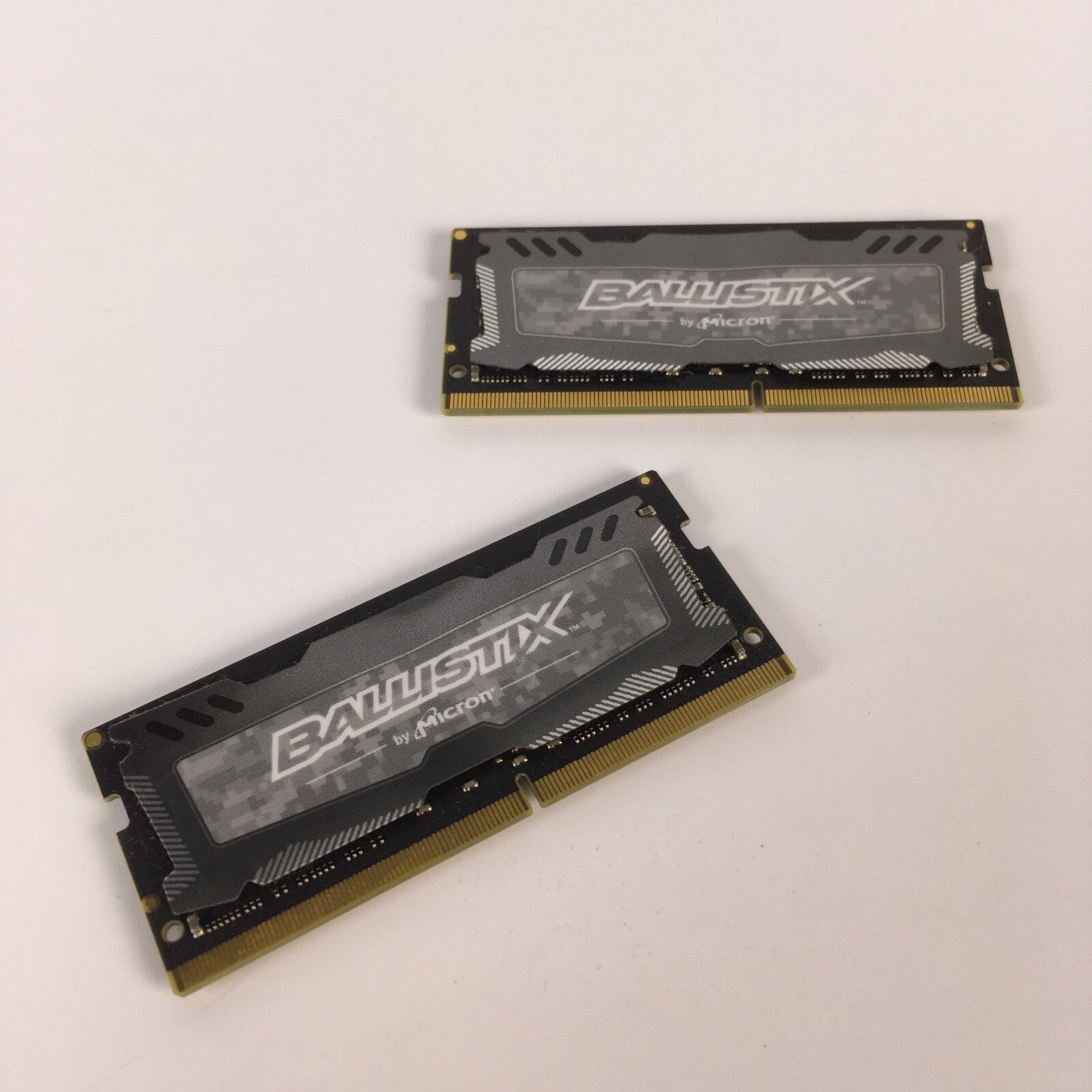 lot of 2 BALLISTIX 4GB DDR4 2400 BLS4G4S240FSD PC4-19200 LAPTOP MEMORY RAM