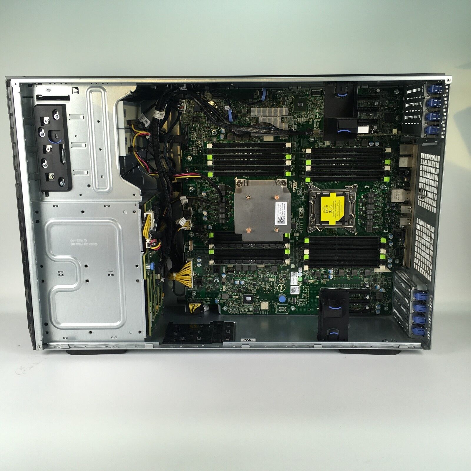 Dell PowerEdge T620 Intel Xeon E5-2620 2GHz 32GB Ram x6 1TB HDD NO OS