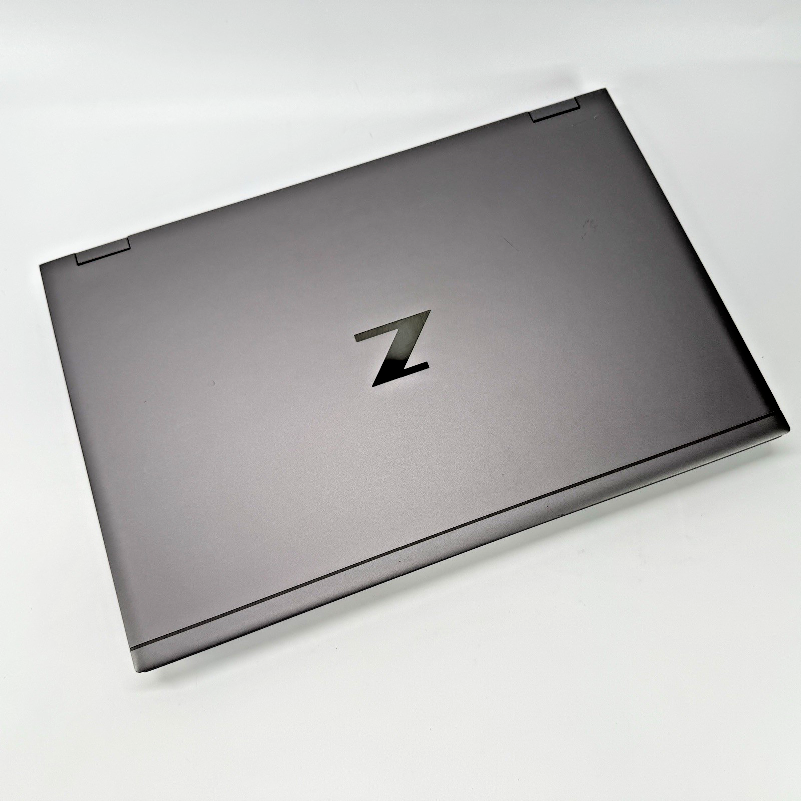 HP ZBook Fury G8 Intel i7-11850H 2.50 GHz 32 GB RAM 512 GB SSD (NVME) Win 11 Pro