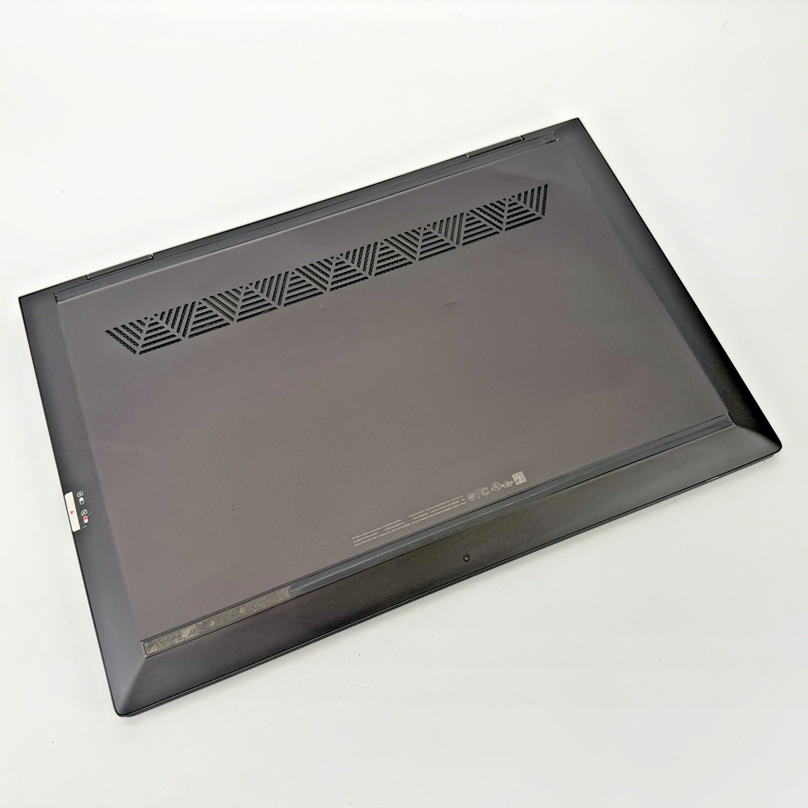 HP ENVY x360 15m-ds0011dx AMD Ryzen 5-3500u 12 GB RAM 256 GB SSD (NVMe) Win 11