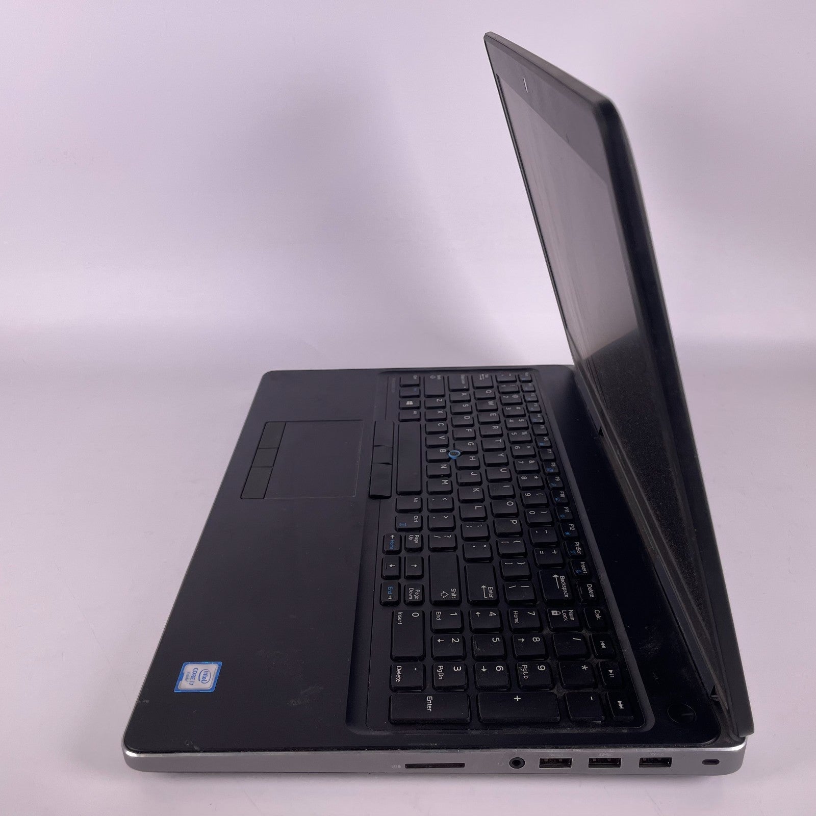 Dell Precision 7520 Intel i7-6820HQ 2.7GHz 4Gb Ram AMD Radeon Pro WX 4130