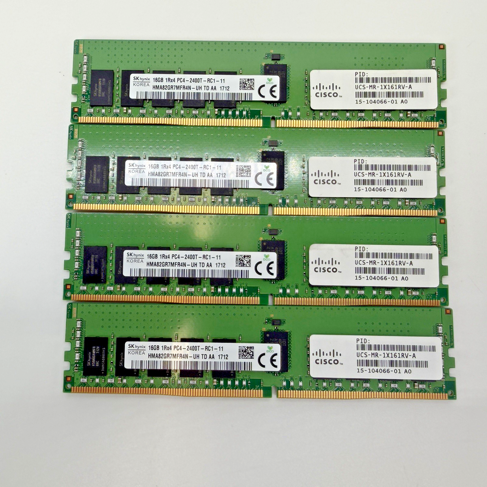 SK hynix 64GB (4x16GB) DDR4 RDIMM PC4-2400T ECC Registered 288-Pin