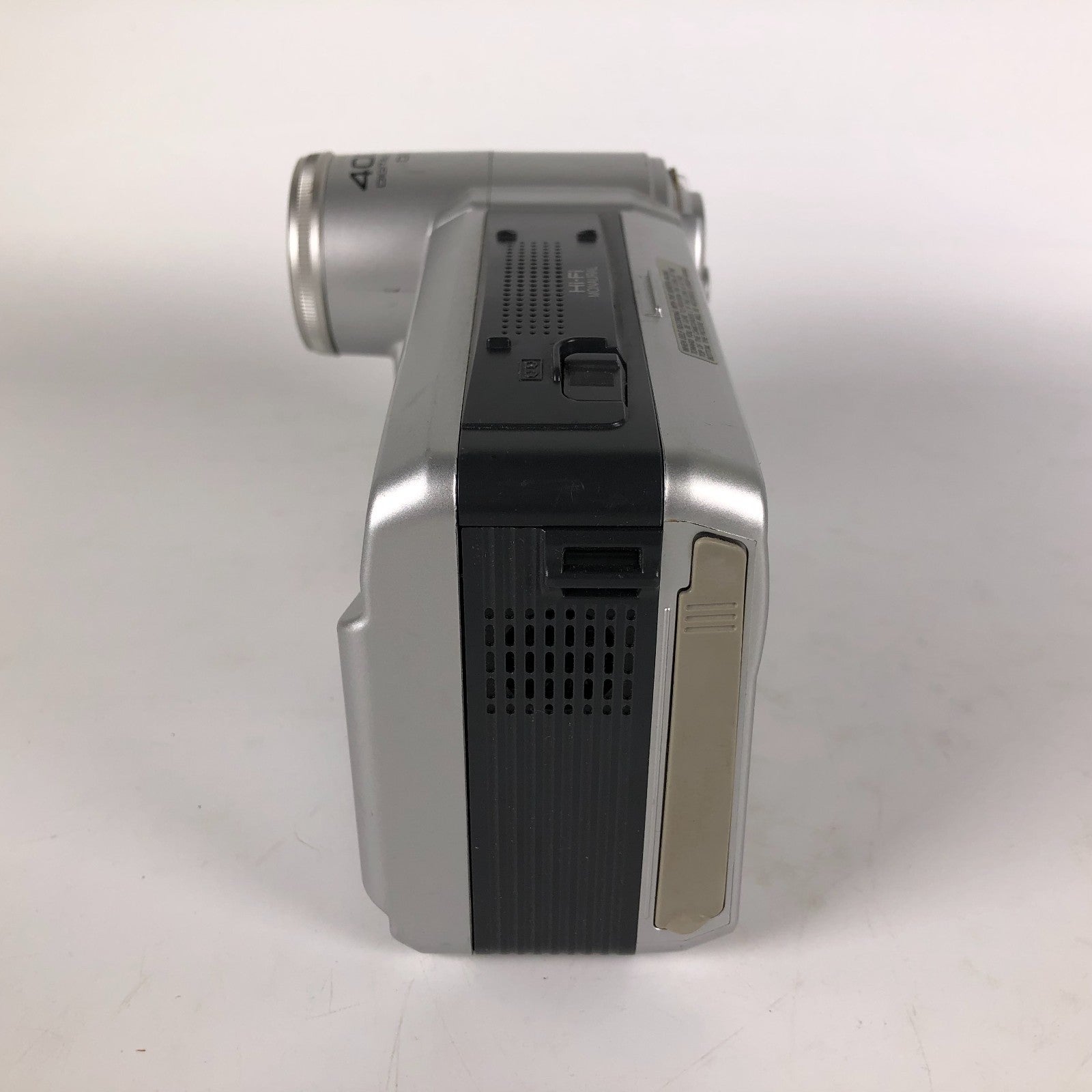 Sharp Viewcam VL-AH151 Hi-8 Camcorder Video Camera **FOR PARTS - AS IS**