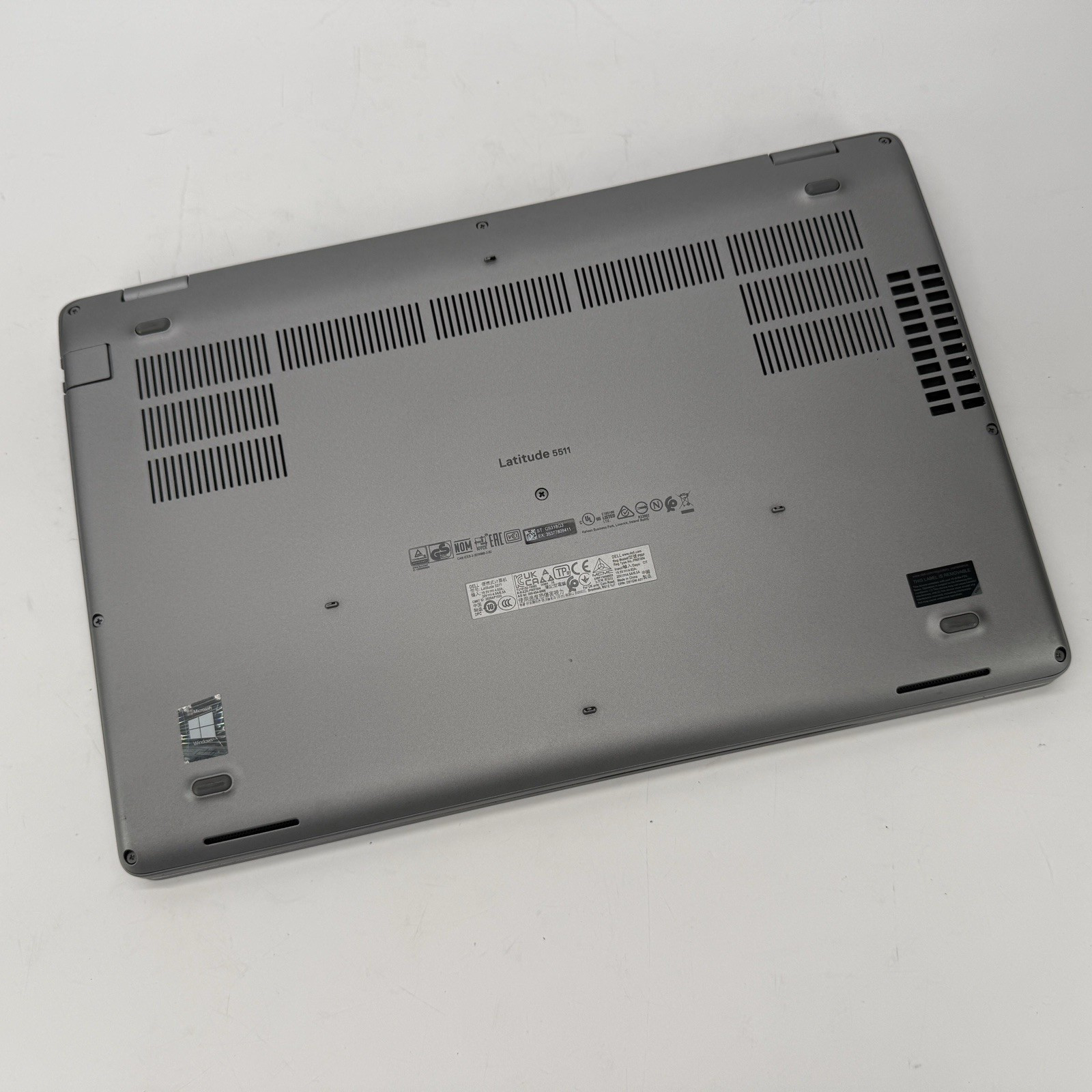 Dell Latitude 5511 Intel i5-10th Gen 2.60 GHz 16 GB RAM 256 GB SSD (NVMe) Win 11