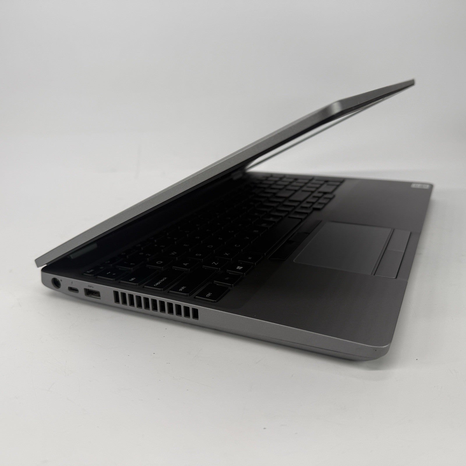 Dell Latitude 5511 Intel i5-10th Gen 2.60 GHz 16 GB RAM 256 GB SSD (NVMe) Win 11