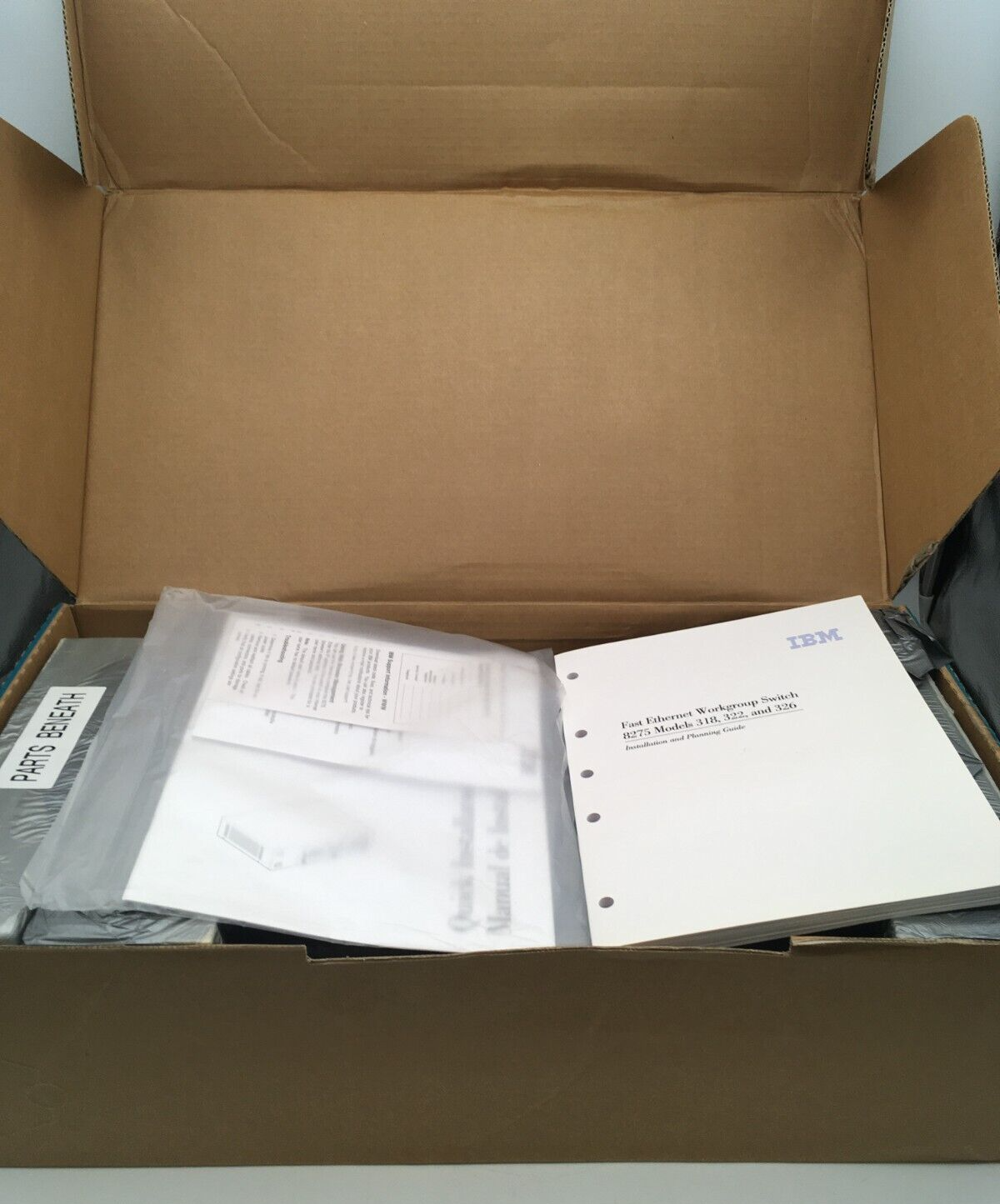 IBM Ethernet Workgroup Switch 8275 Model 318 8275318