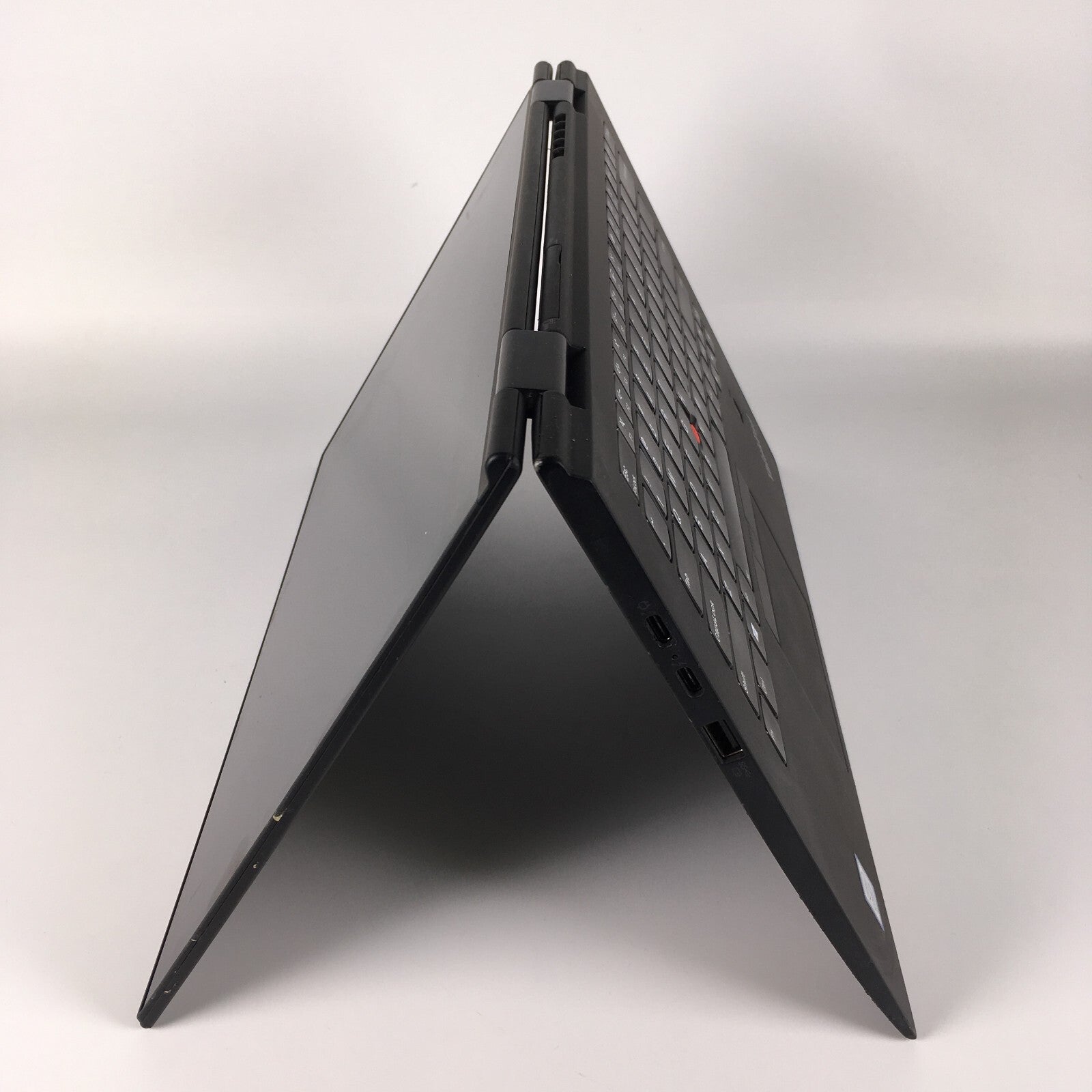 Lenovo ThinkPad x1 Yoga 3rd Intel i5-8250u 1.6GHz 8GB Ram 256GB SSD Windows 11