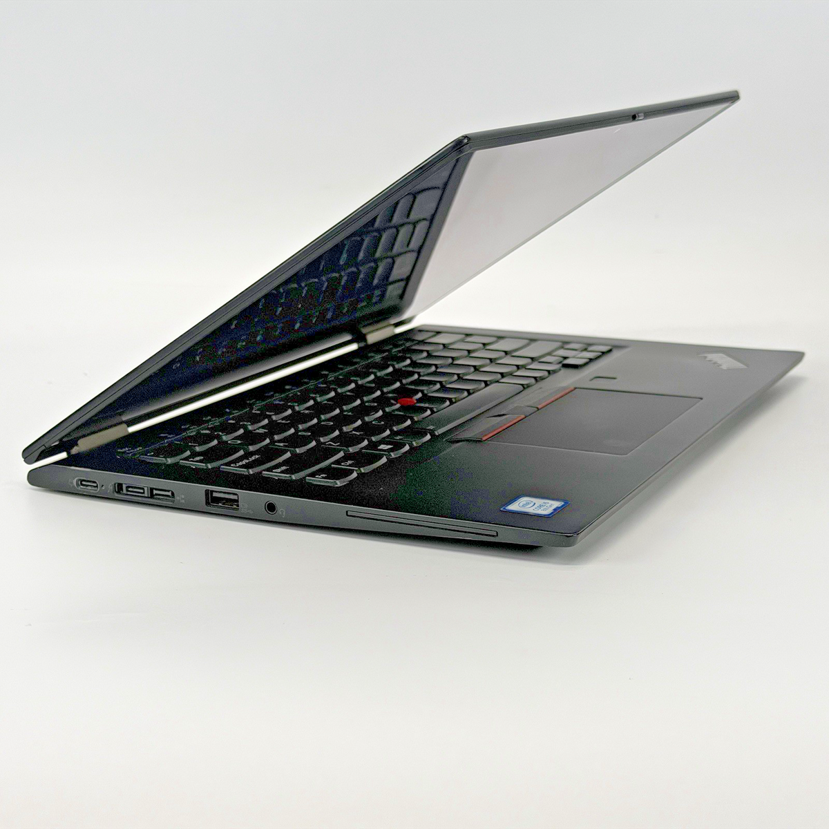 Lenovo ThinkPad x390 Intel i5-8265u 1.60 GHz 8 GB RAM 256 GB SSD Windows 11 Pro