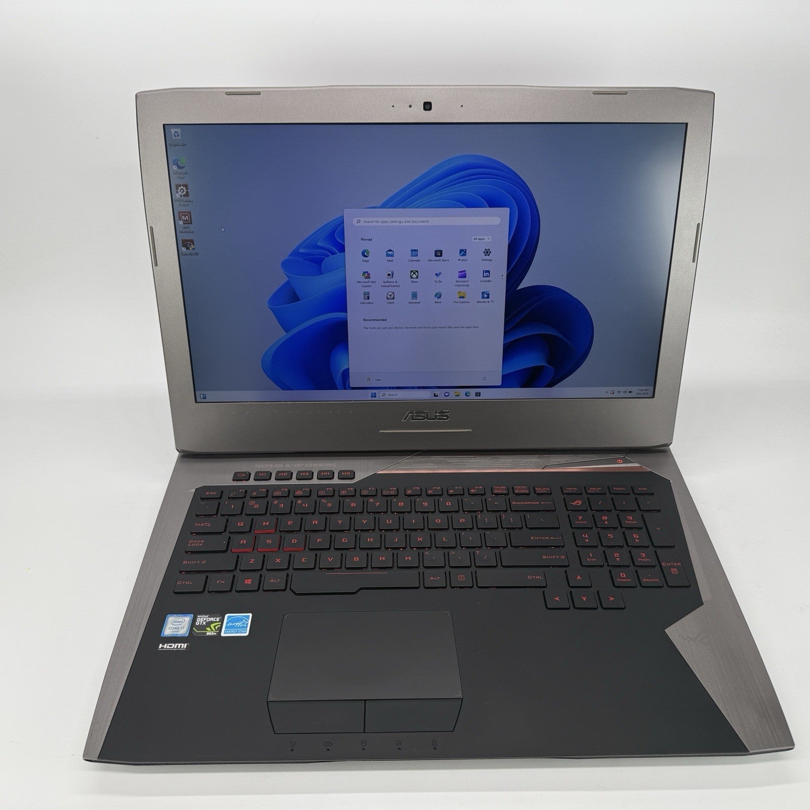 ASUS Republic of Gamers G752VL i7-6700HQ 2.6 GHz 12 GB RAM 128 GB SSD + 512 NVME
