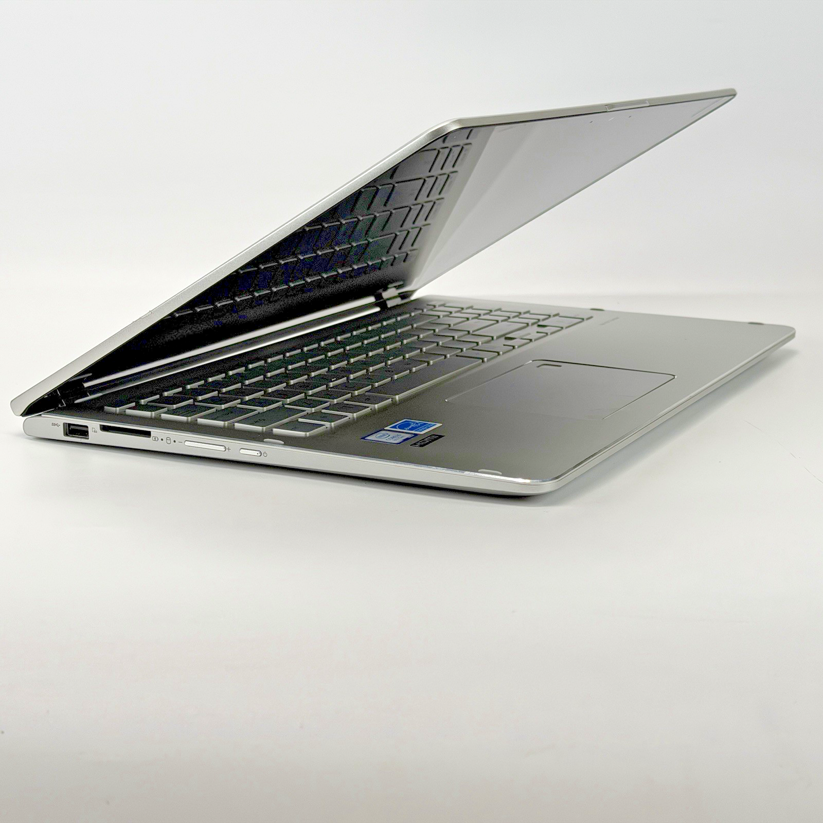 ASUA Q505UAR Intel i5-8250u 1.60 GHz 12 GB RAM 256 GB SSD Win 11 Home