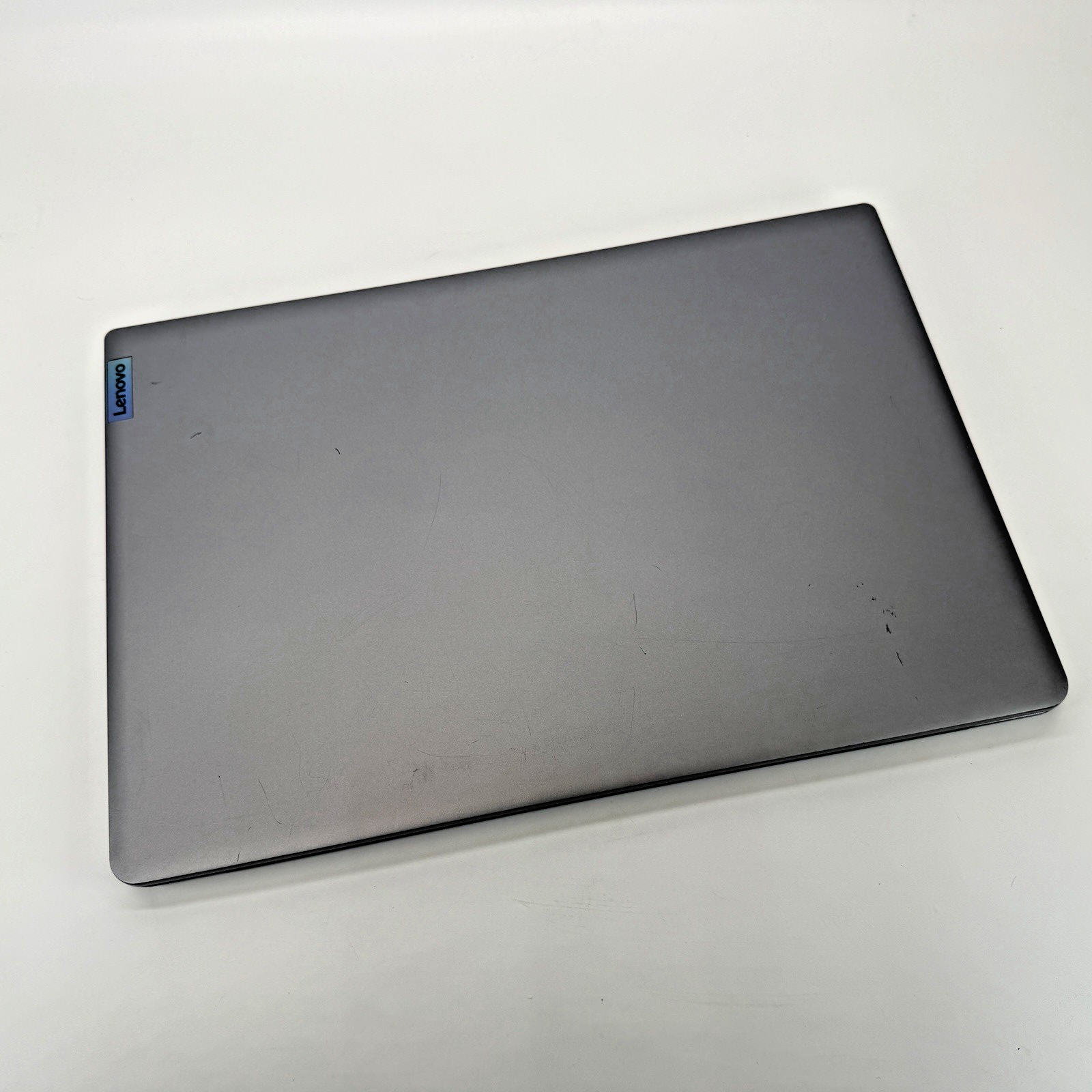 Lenovo IdeaPad 3 17ITL6 Intel i5-1135G7 2.40 GHz 8 GB RAM 256 GB SSD (NVMe)