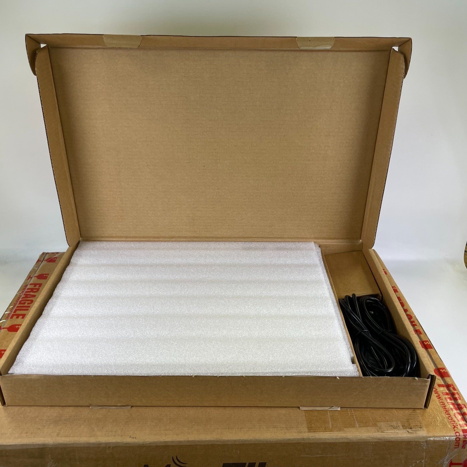 CCR1072-1G-8S+ Mikrotik Cloud Core router 72 core CPU 8X SFP+ Ports 16GB New OB