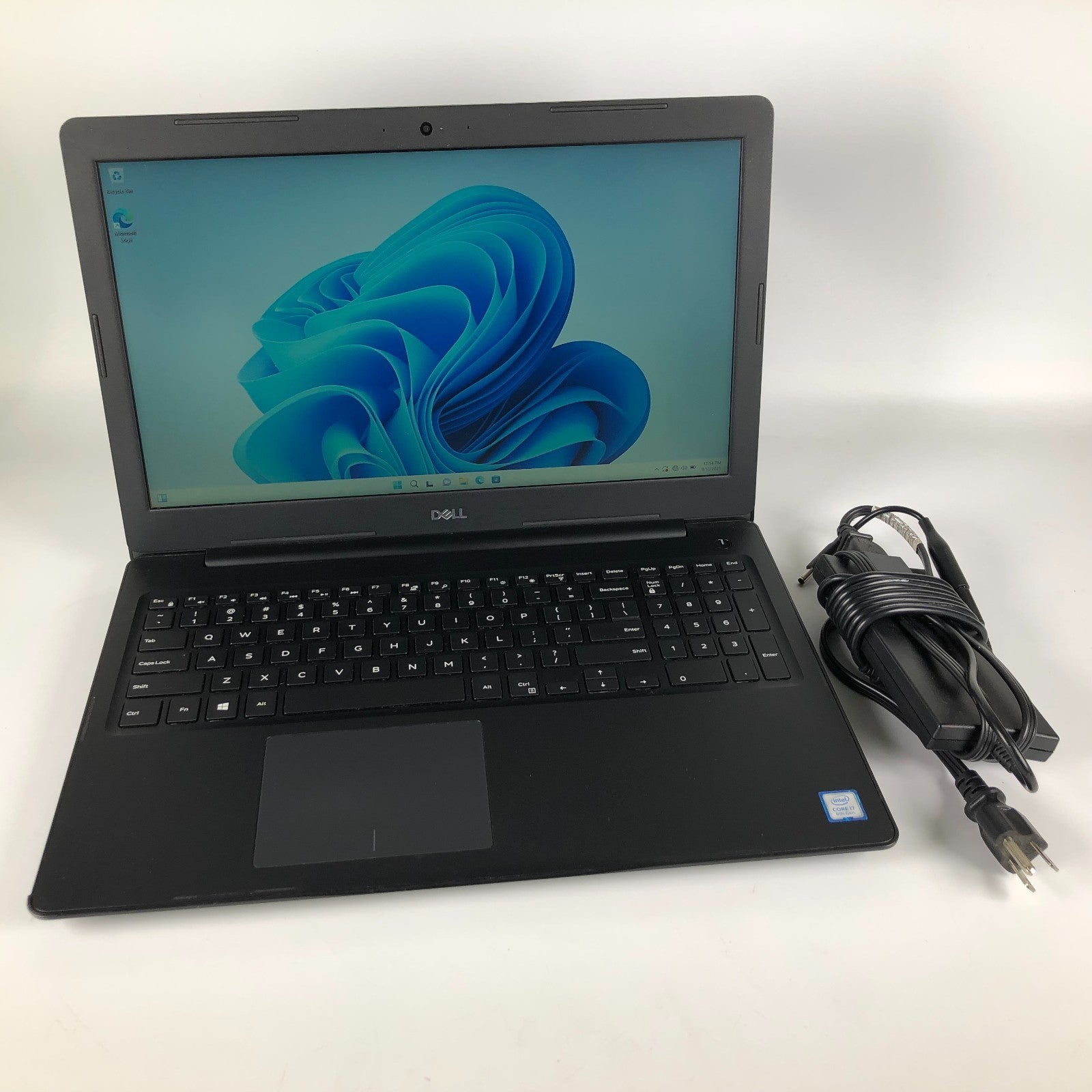 Dell Latitude 3590 Intel i7-8550u 1.8GHz 16GB Ram 256GB NVME Windows 11