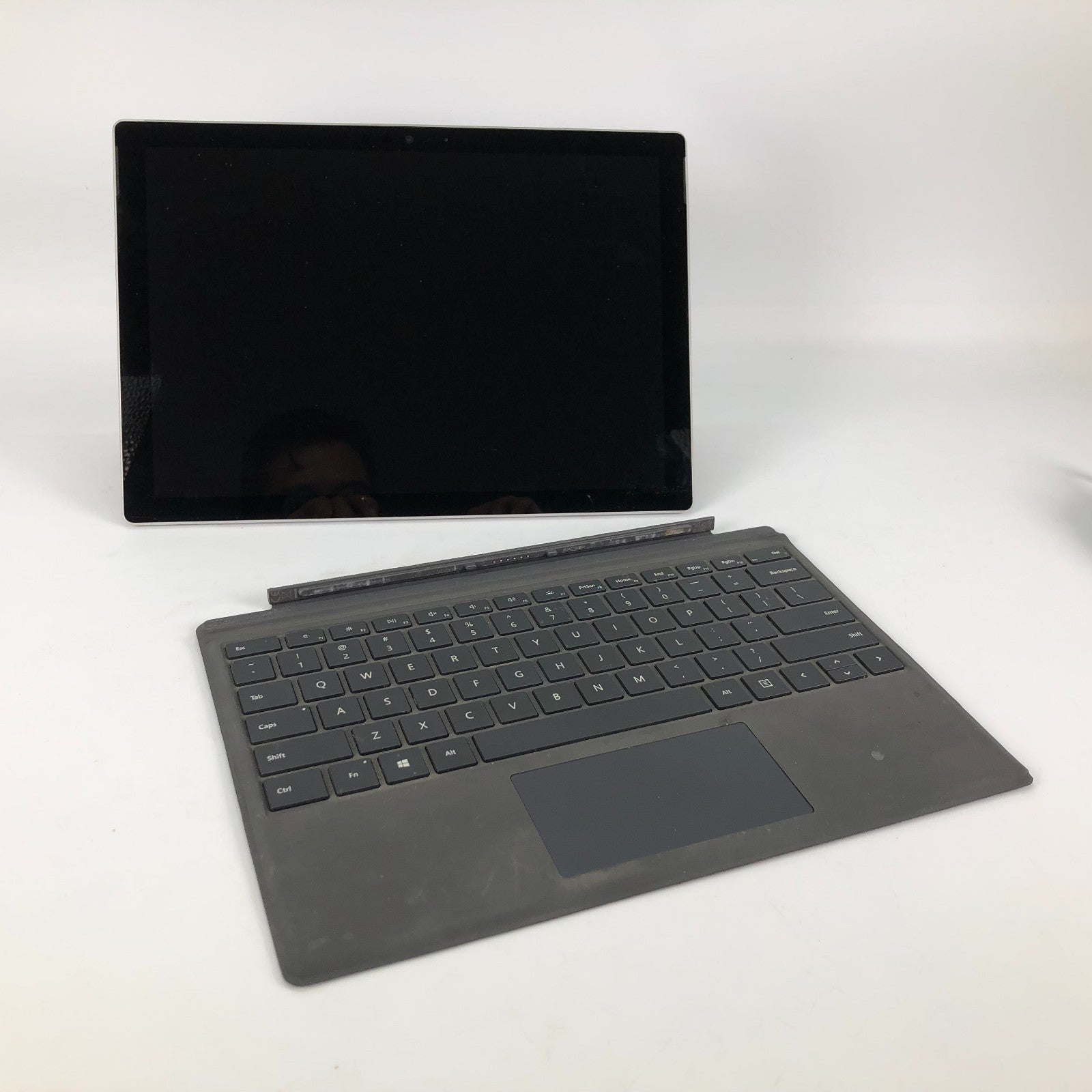 Microsoft Surface Pro 1796 Intel i5-7300u 2.6GHz 8GB Ram 256GB SSD Windows 11