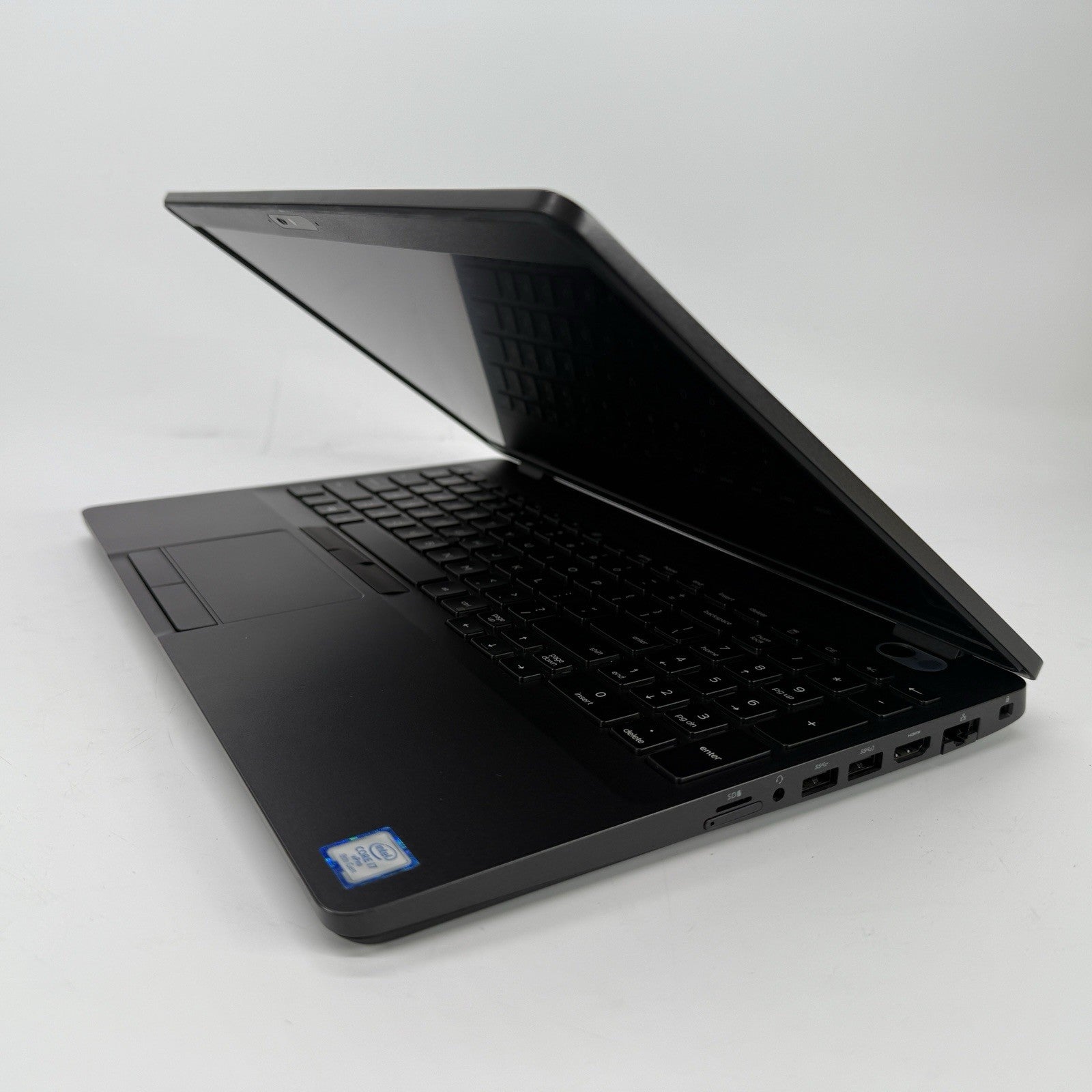 Dell Latitude 5500 Intel i7-8665u 1.90 GHz 8 GB RAM 256 GB SSD (NVME) Win 11 Pro