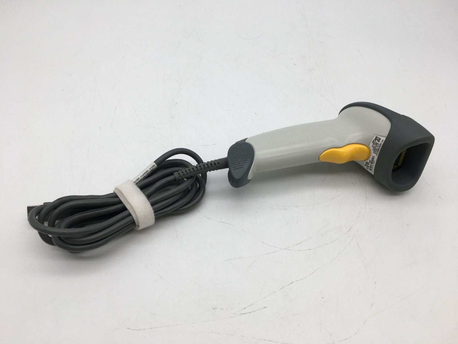 x4 symbol ls2208-sr20001r-ur with cable