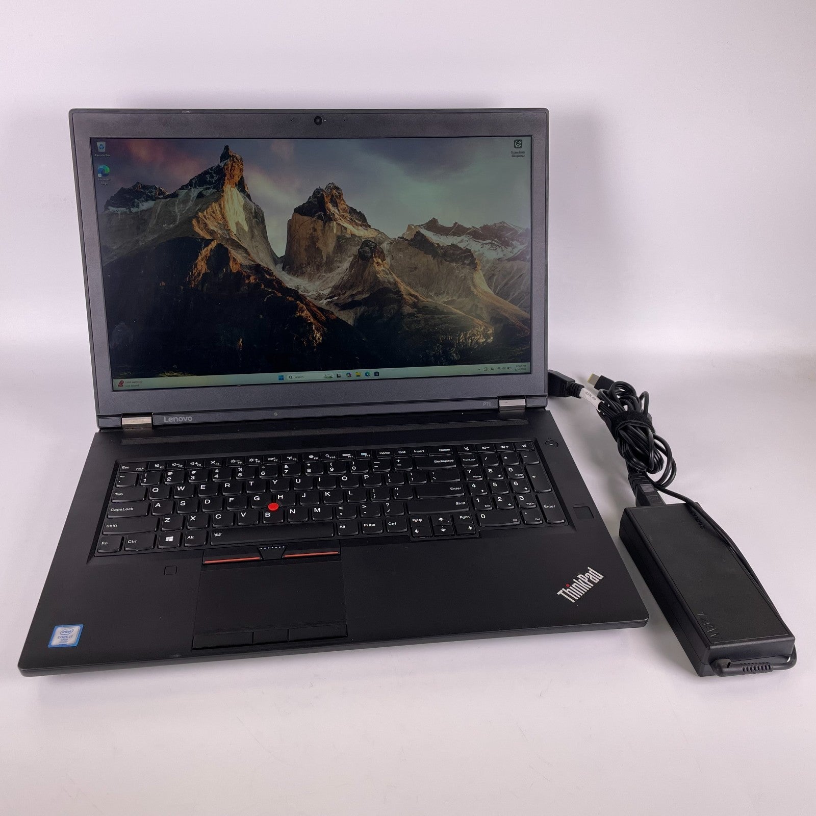 Lenovo ThinkPad P70 Intel i7-6820HQ-2.7GHz 32GB ram 256GB SSD Windows 11