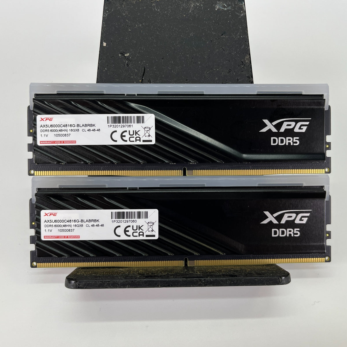 XPG 32GB (2x16GB) DDR5 6000MHz CL48 AX5U6000C4816G-BLABRBK Desktop Memory RAM