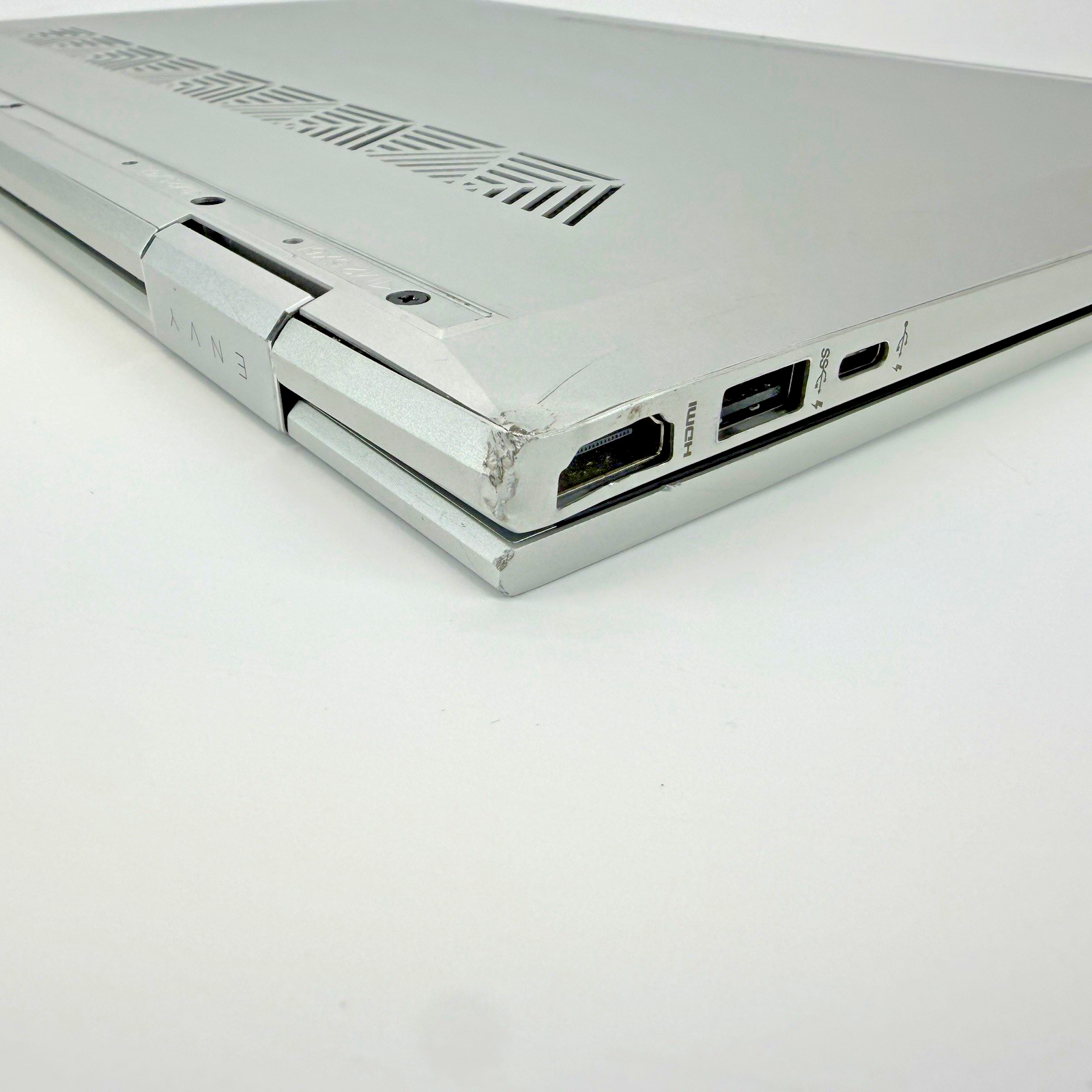HP ENVY x360 15m-dr1012dx Intel i7-10510 1.80 GHz 12 GB RAM 512 GB SSD (NVMe)