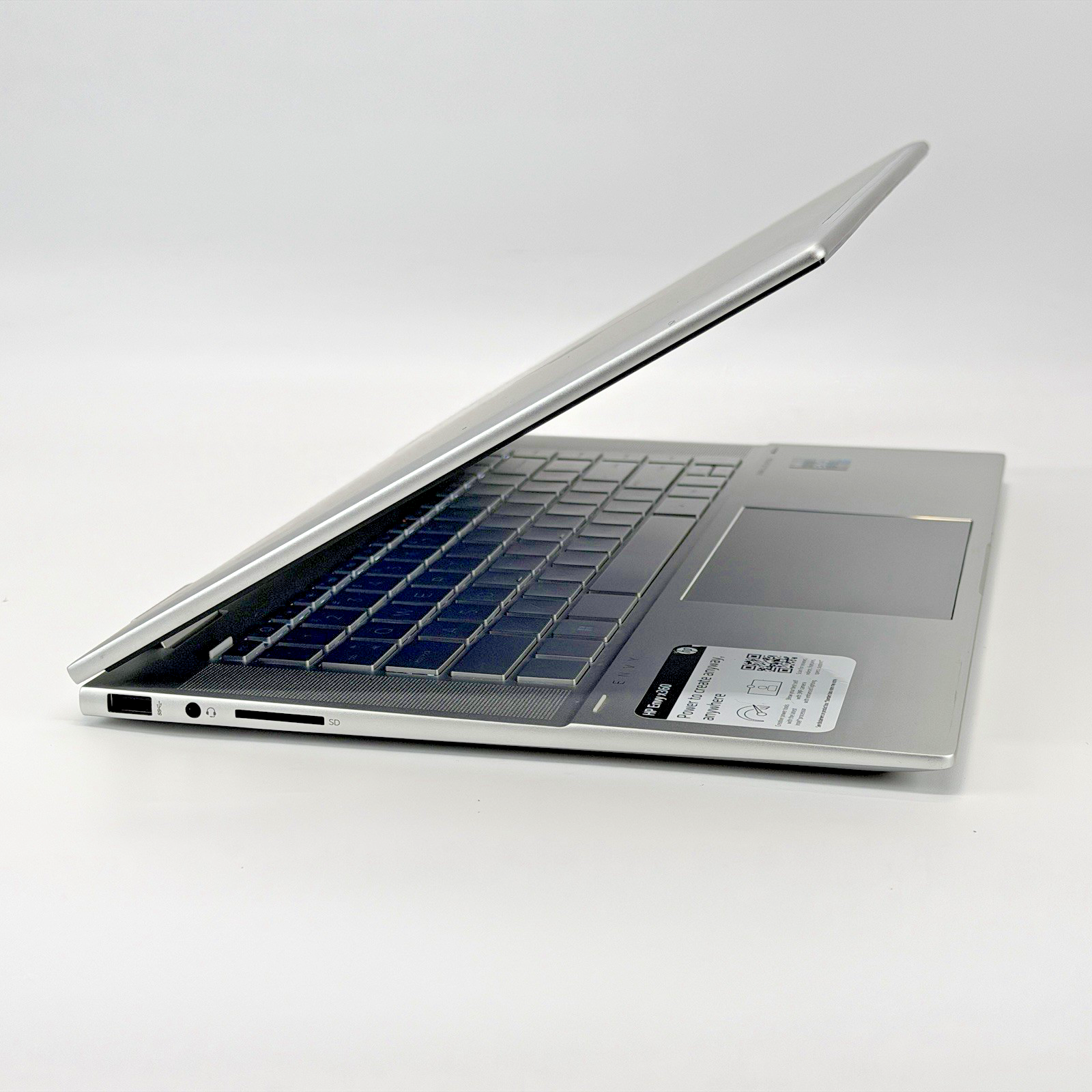 HP Envy x360 touch Intel i5-12th Gen 1.30 GHz 8 GB RAM 256 GB SSD (NVMe) win 11